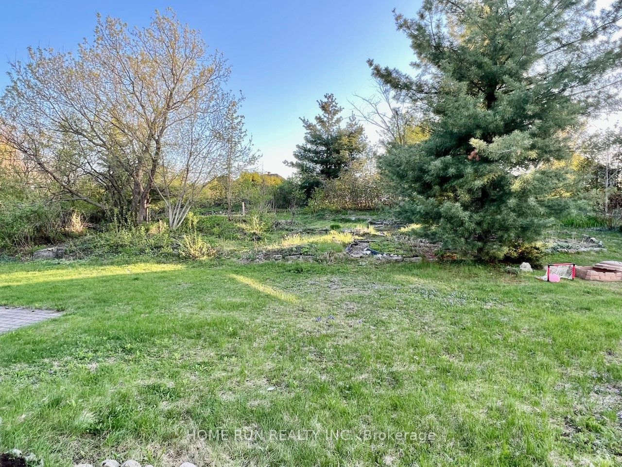 42 Hemlo Crescent Property Photo 29