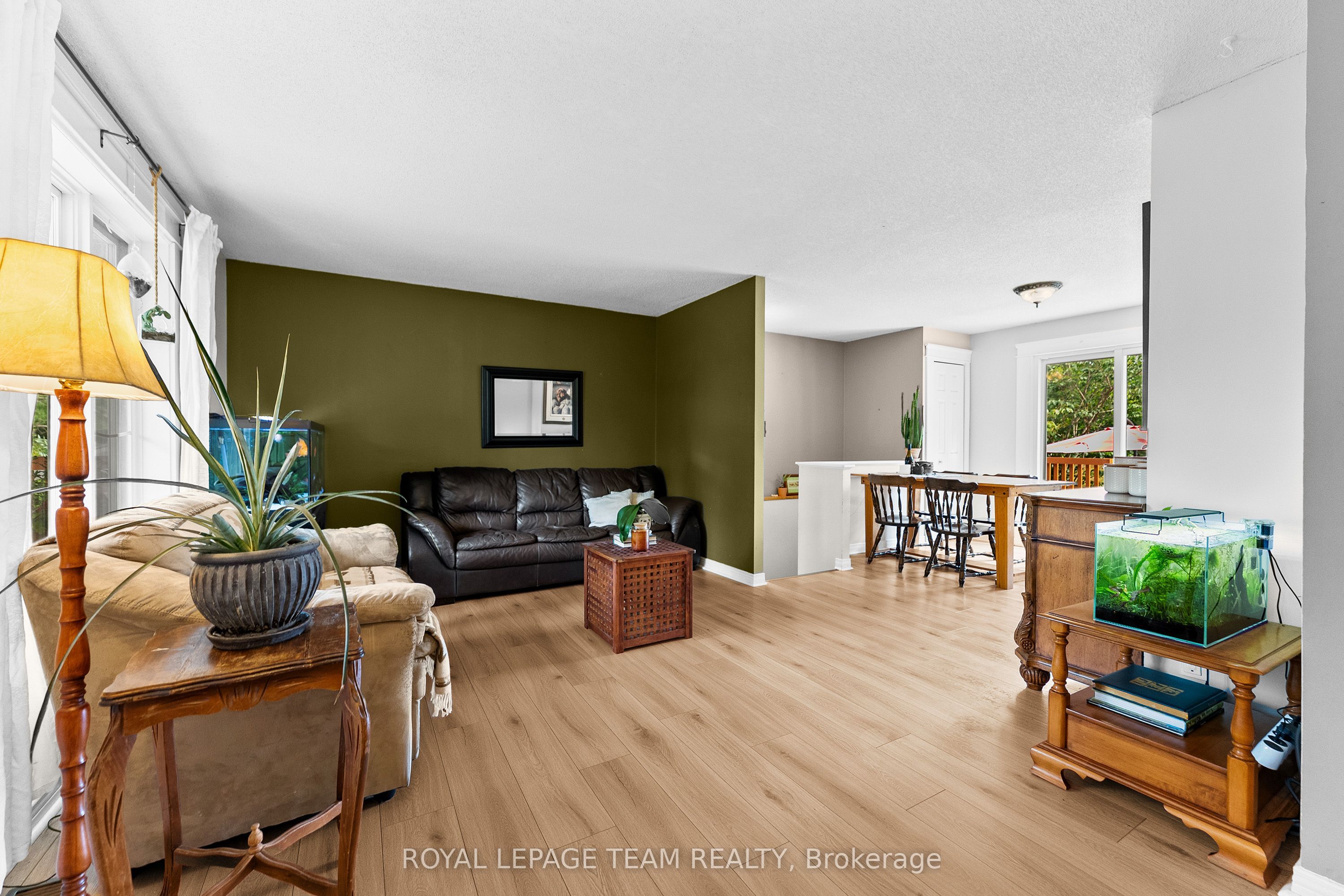 484 Wylie Road Property Photo 11