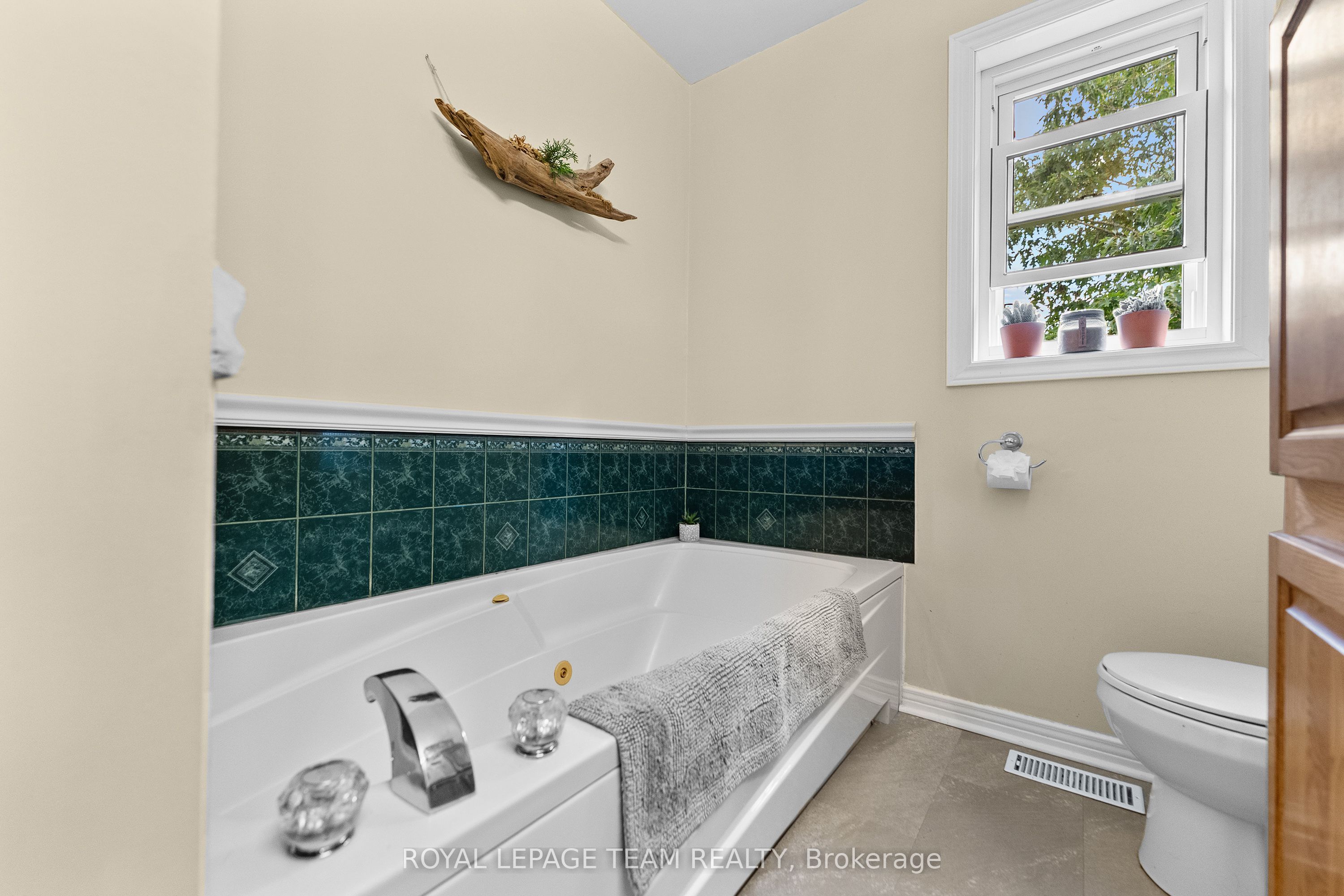 484 Wylie Road Property Photo 20