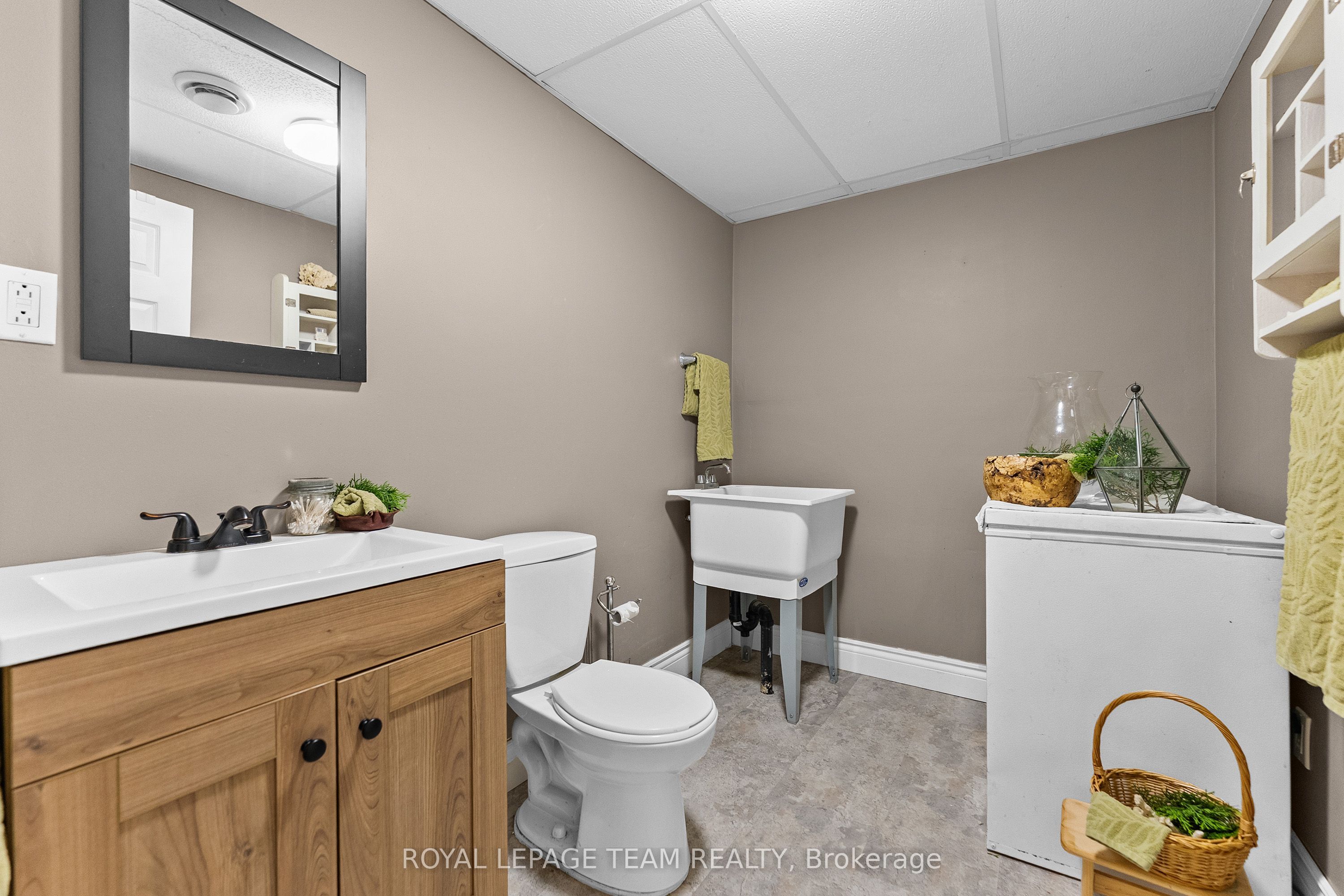 484 Wylie Road Property Photo 25