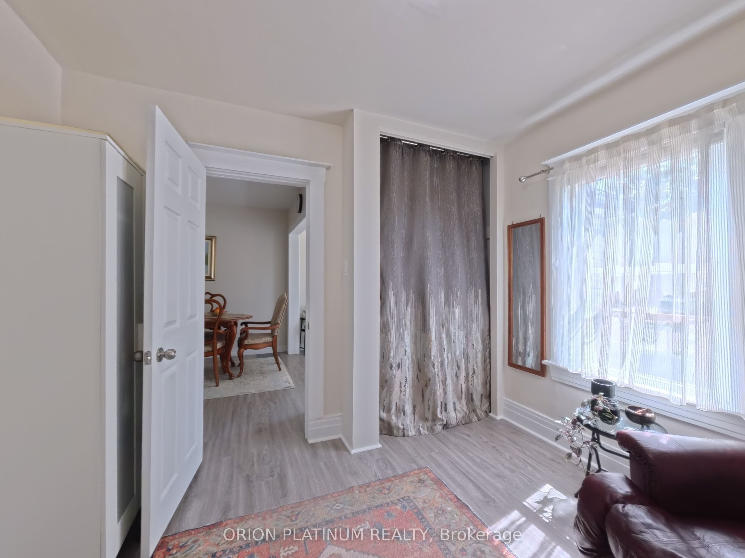 37 Chetwood Street N Property Photo 10
