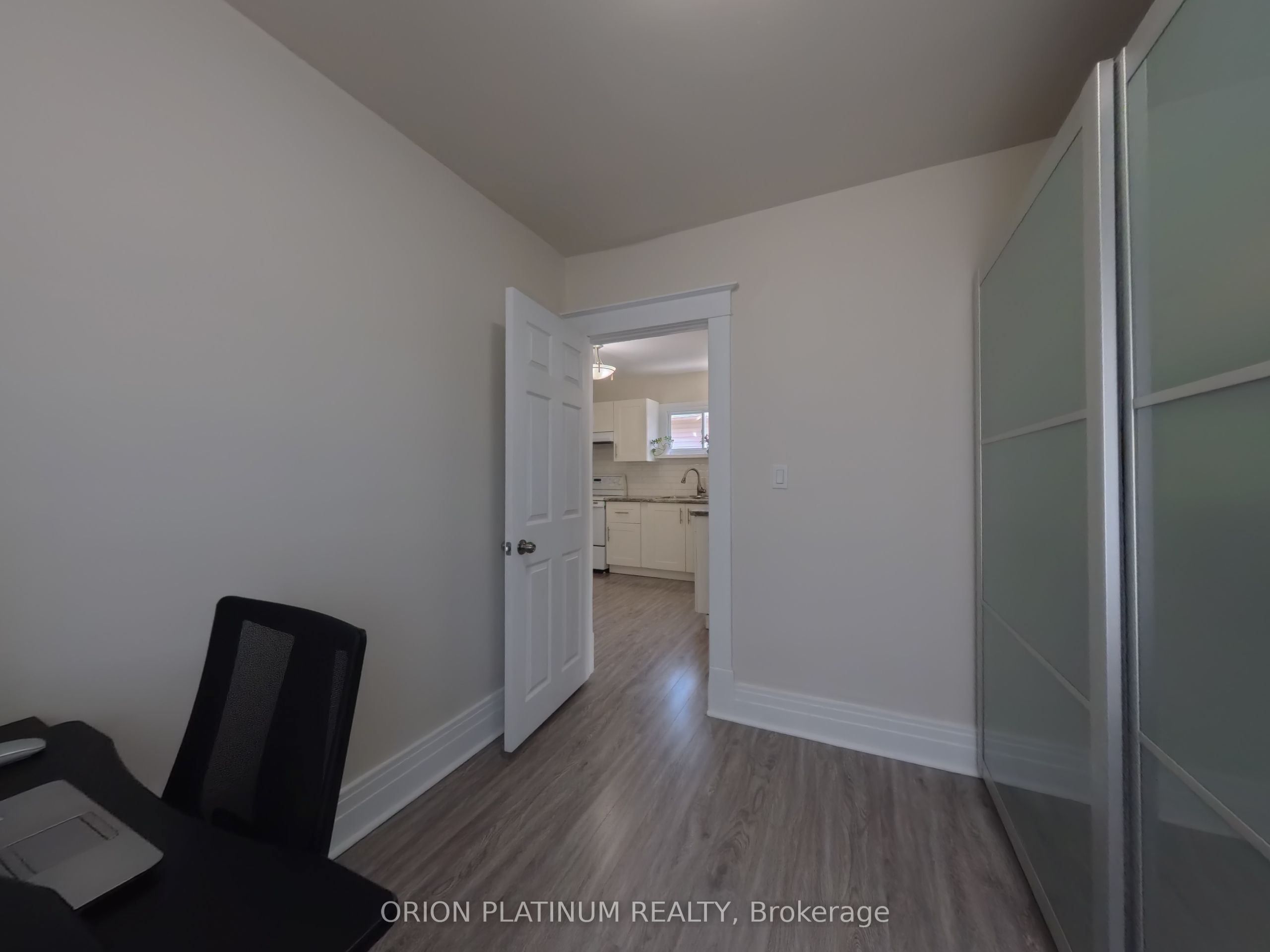 37 Chetwood Street N Property Photo 12