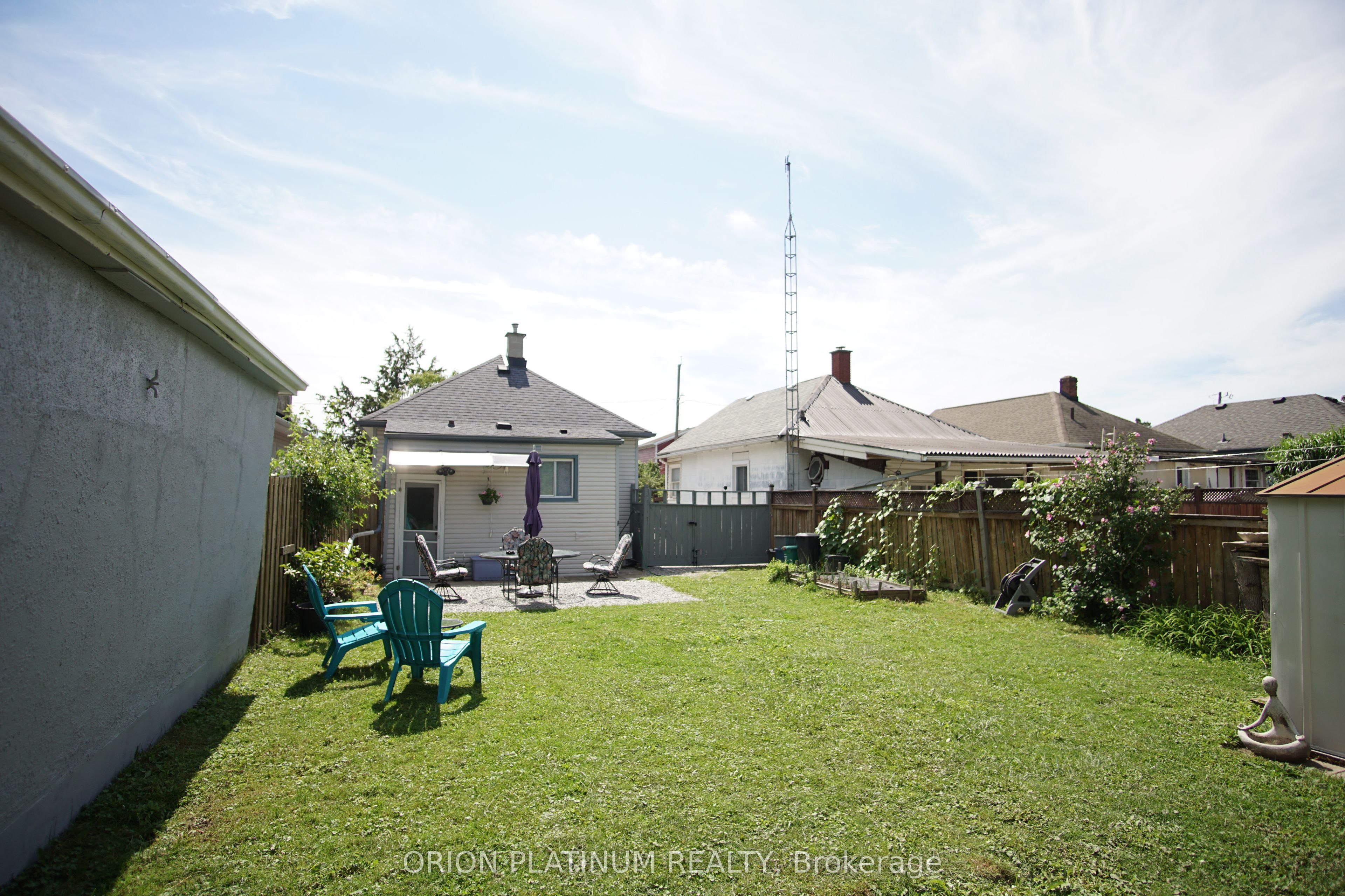 37 Chetwood Street N Property Photo 18