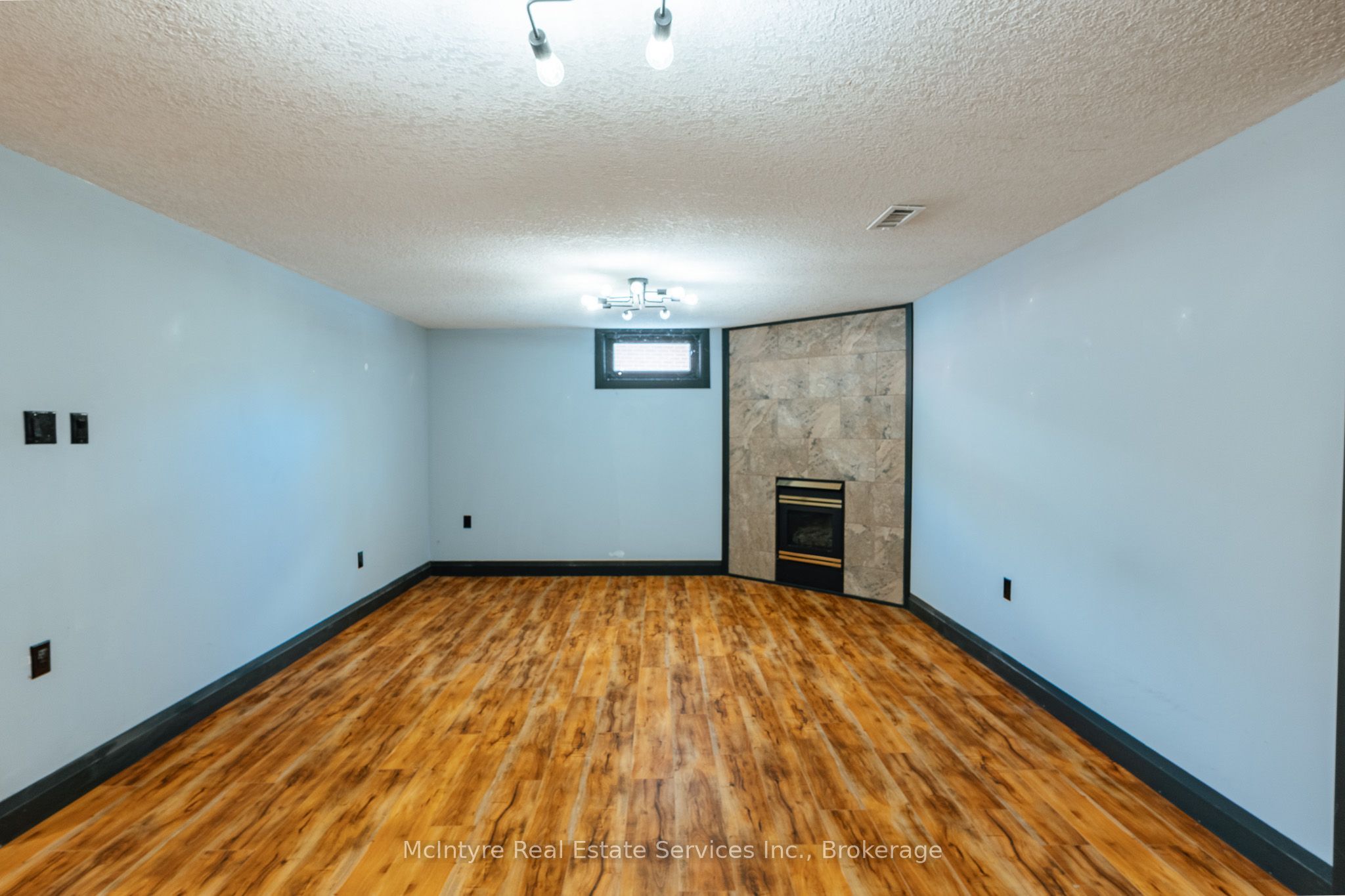 229 Winfield Avenue Property Photo 24