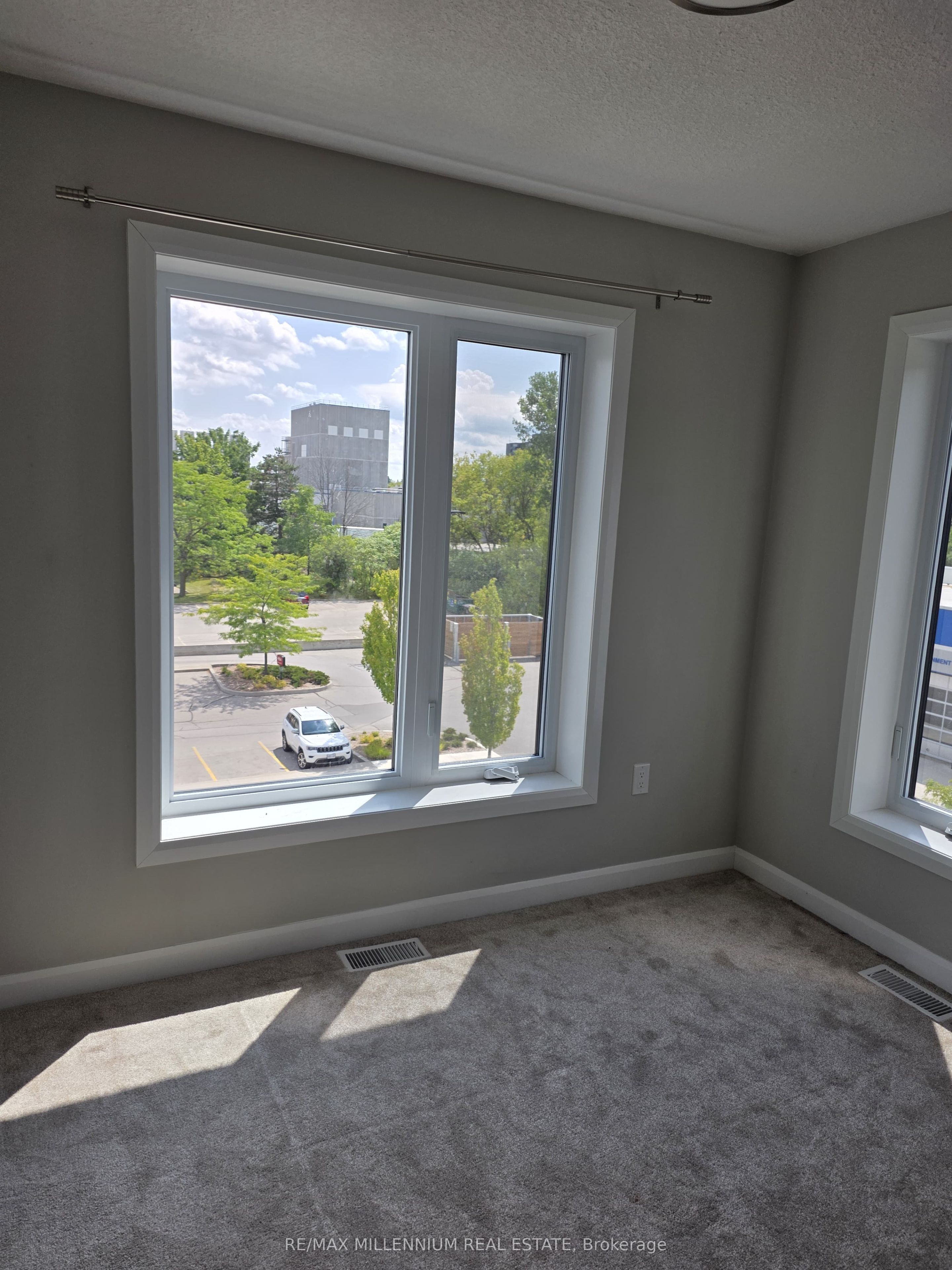 708 Woolwich Street 121 Property Photo 15
