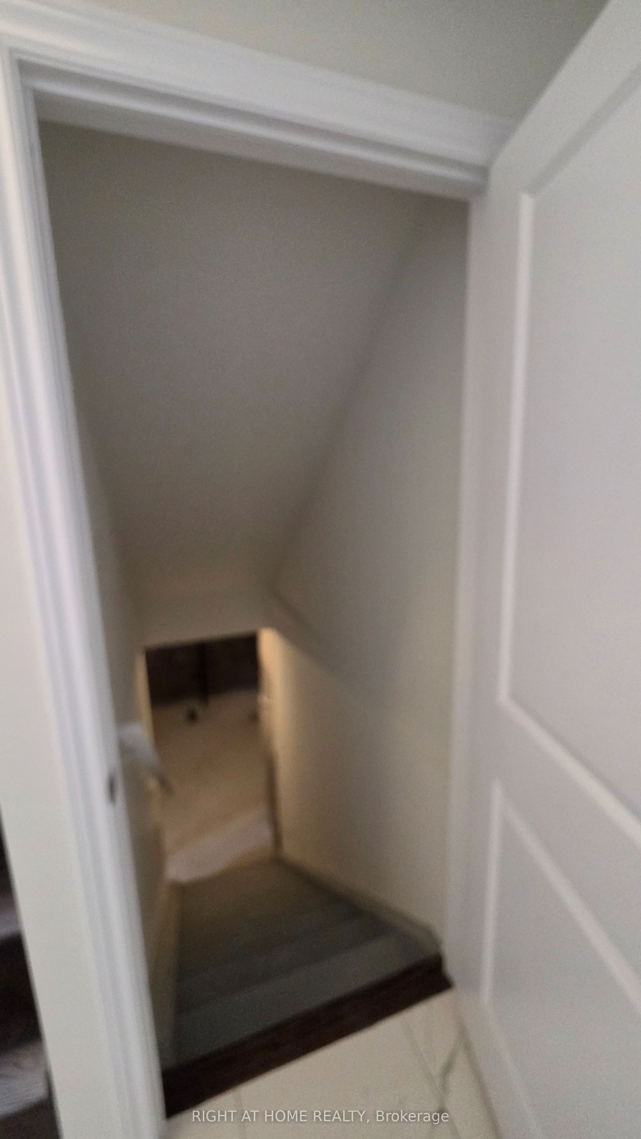233 Postill Street Property Photo 20