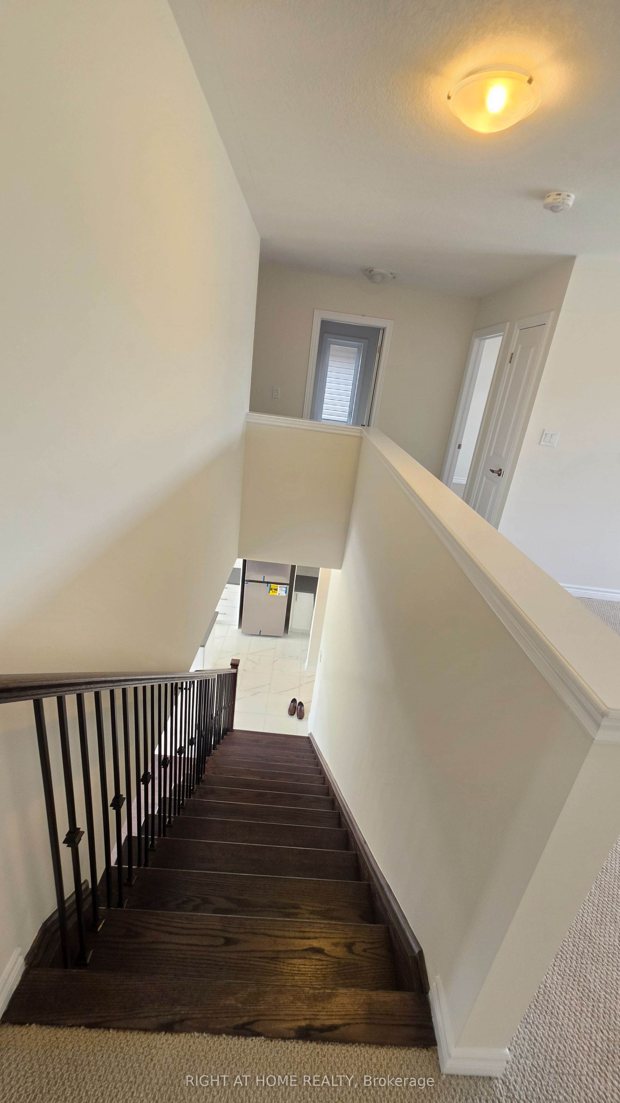 233 Postill Street Property Photo 24