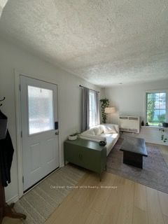 16 Queen Street N 1 Property Photo 2