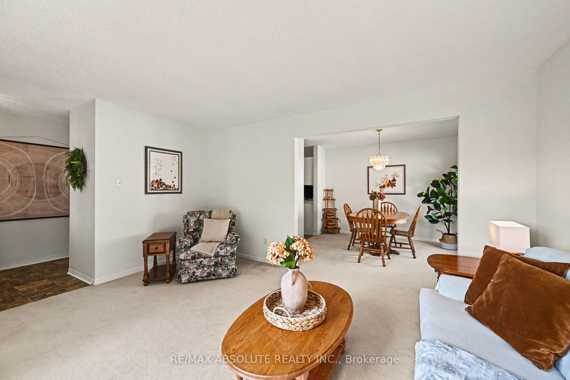 1 River Ridge Crescent Property Photo 7