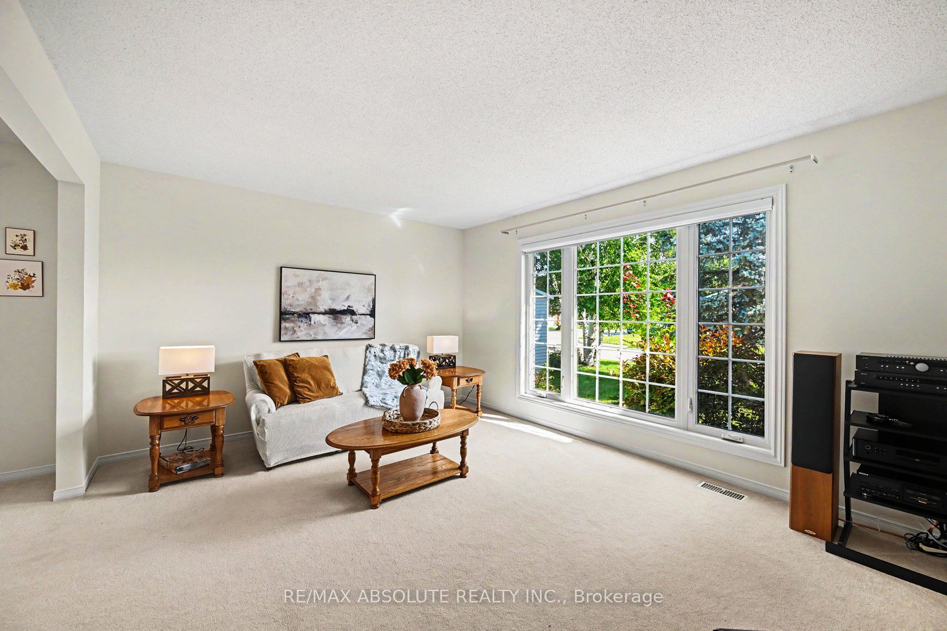 1 River Ridge Crescent Property Photo 8