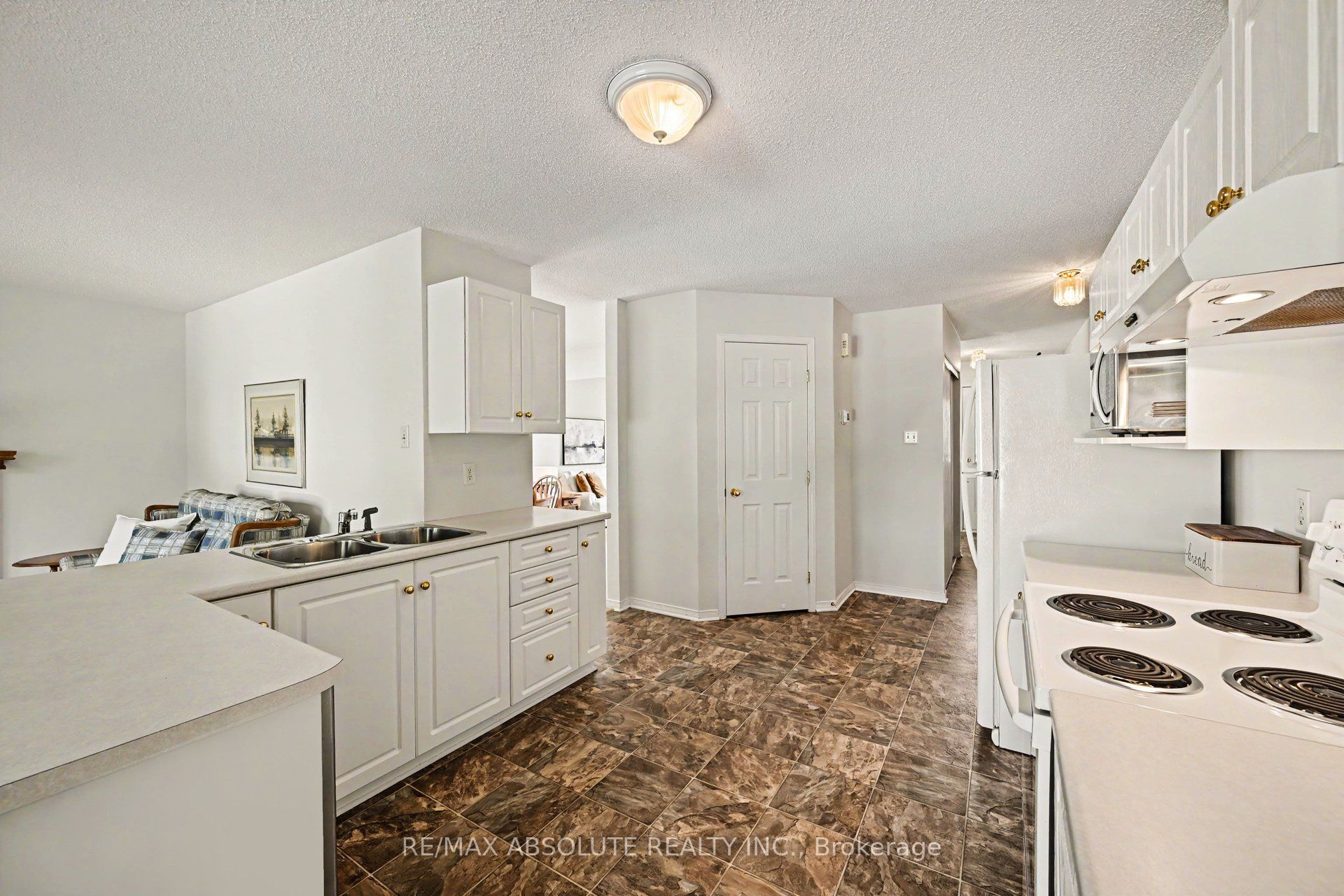 1 River Ridge Crescent Property Photo 16