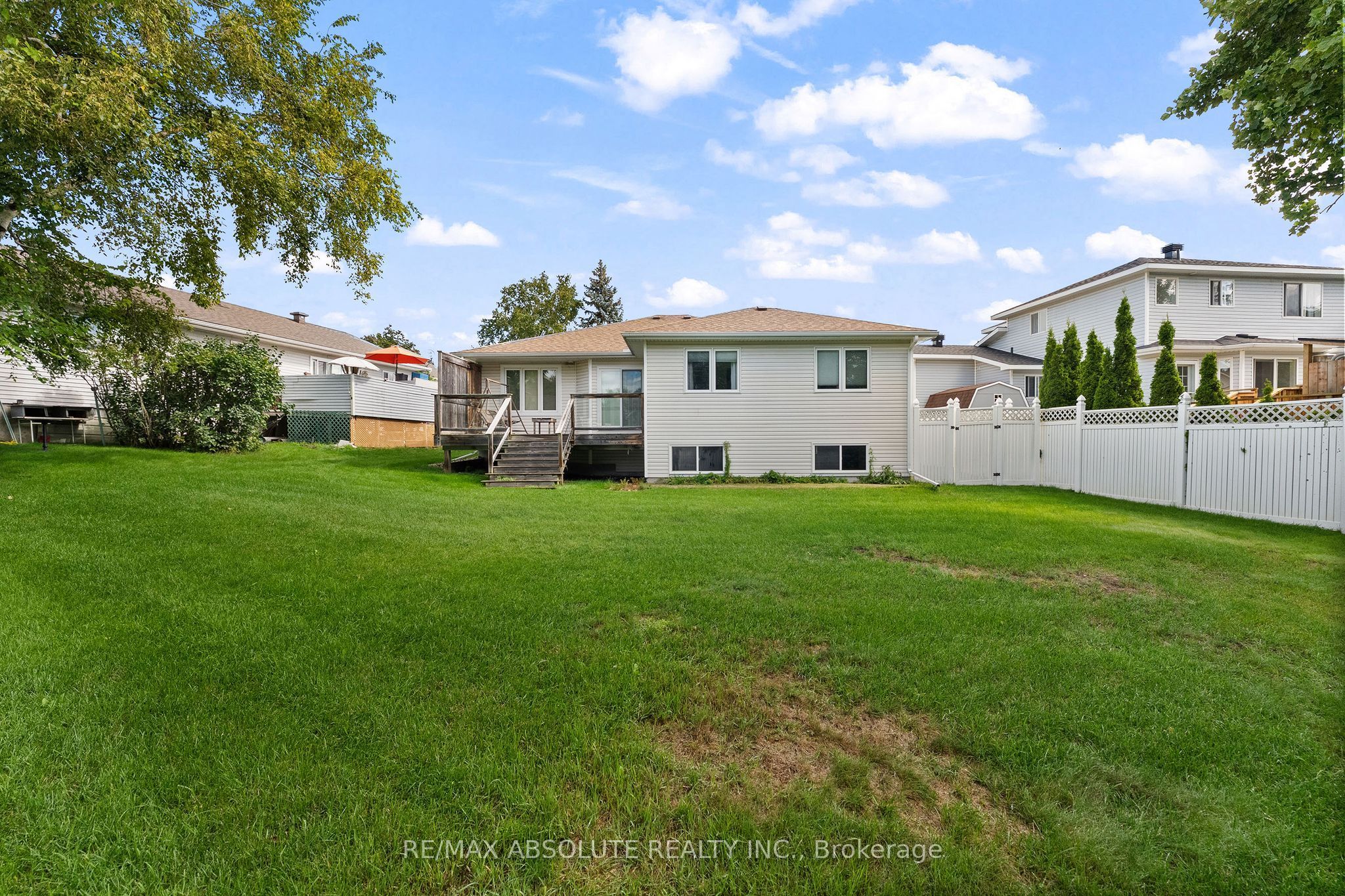 1 River Ridge Crescent Property Photo 40
