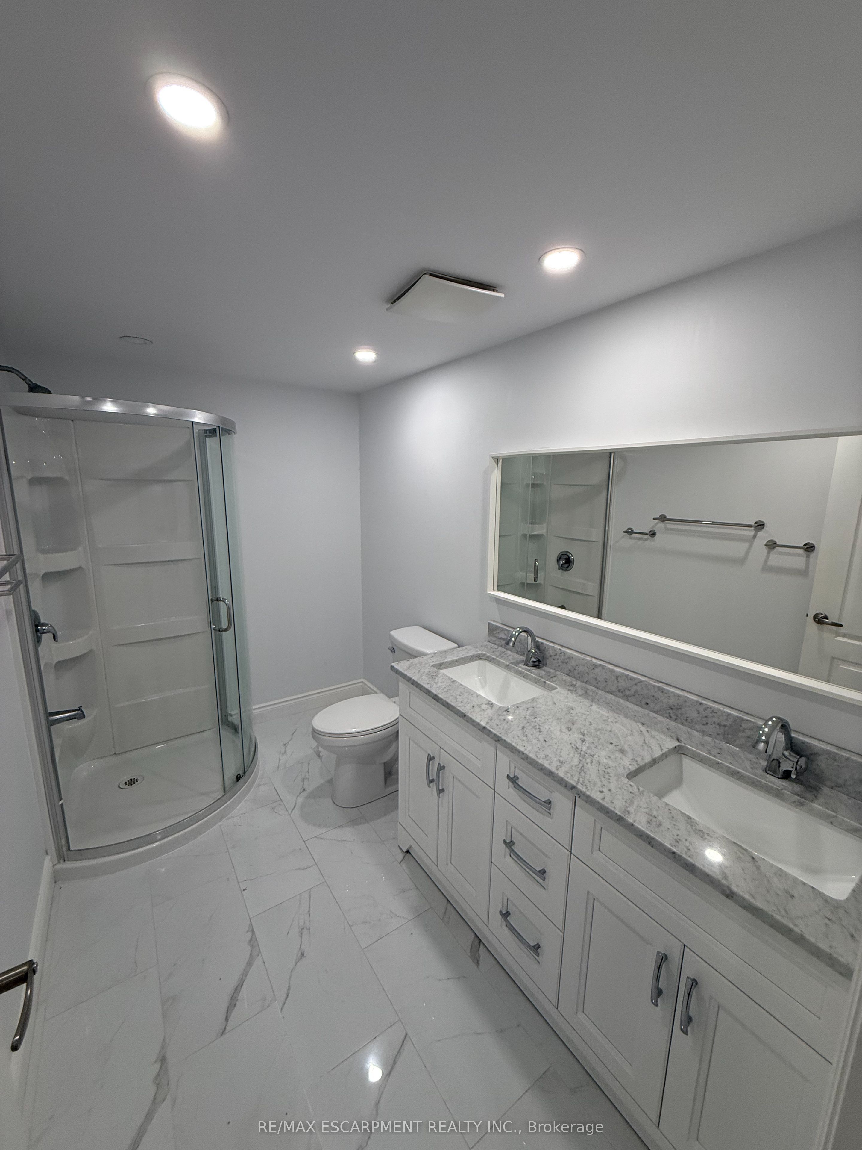 27 Deerfield Lane Lower Property Photo 16