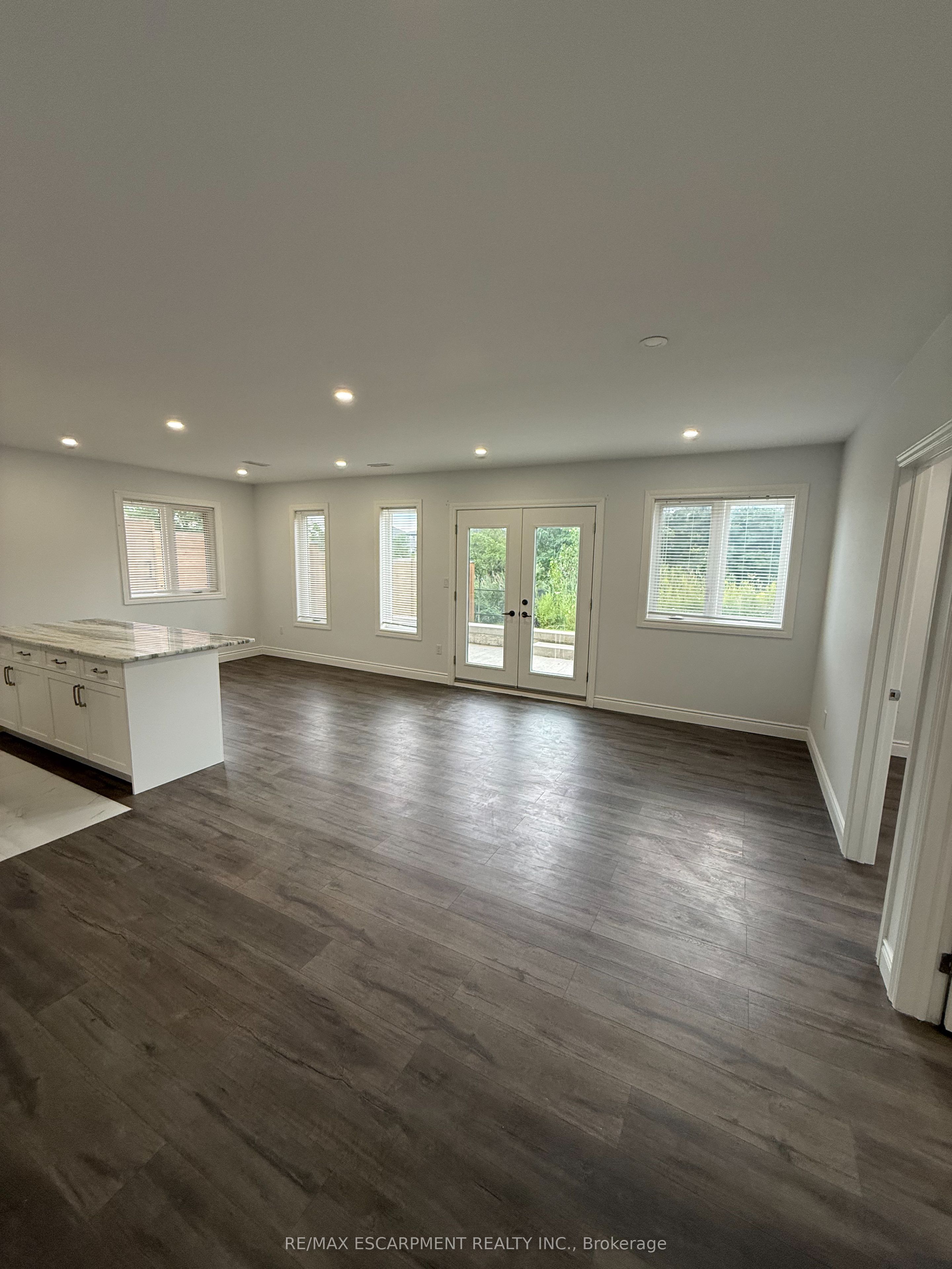 27 Deerfield Lane Lower Property Photo 22