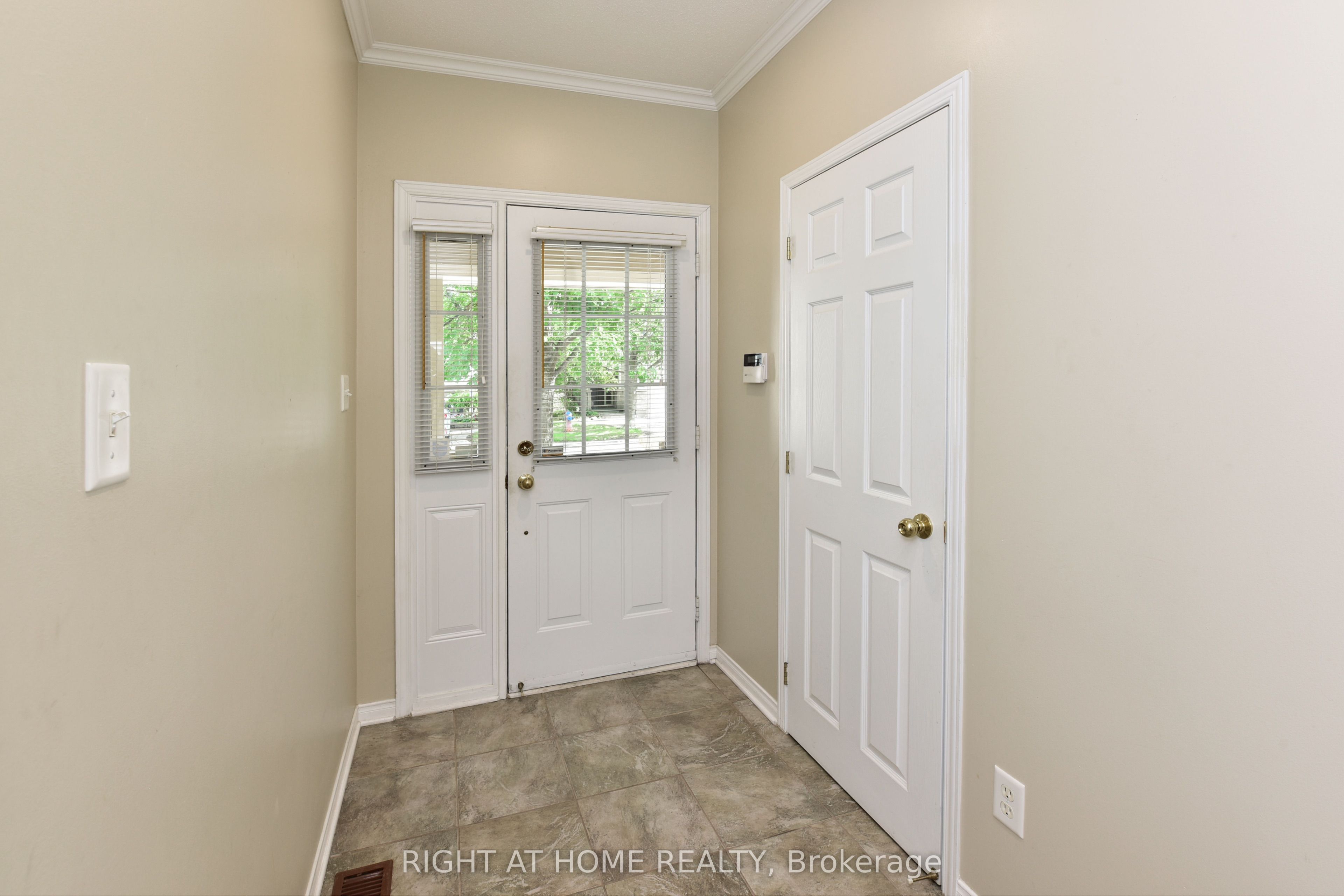 118 Braddock Private Property Photo 3