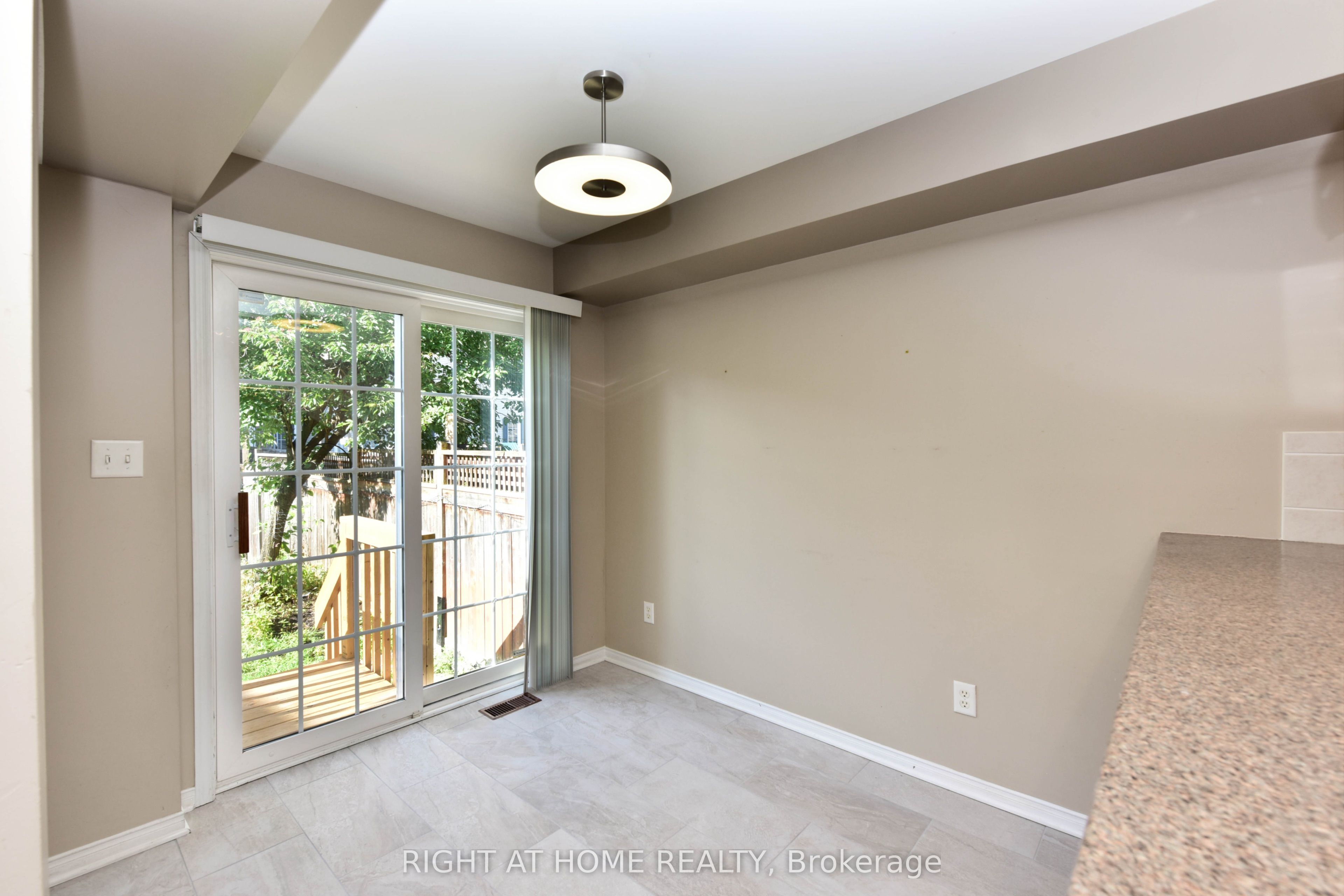 118 Braddock Private Property Photo 13