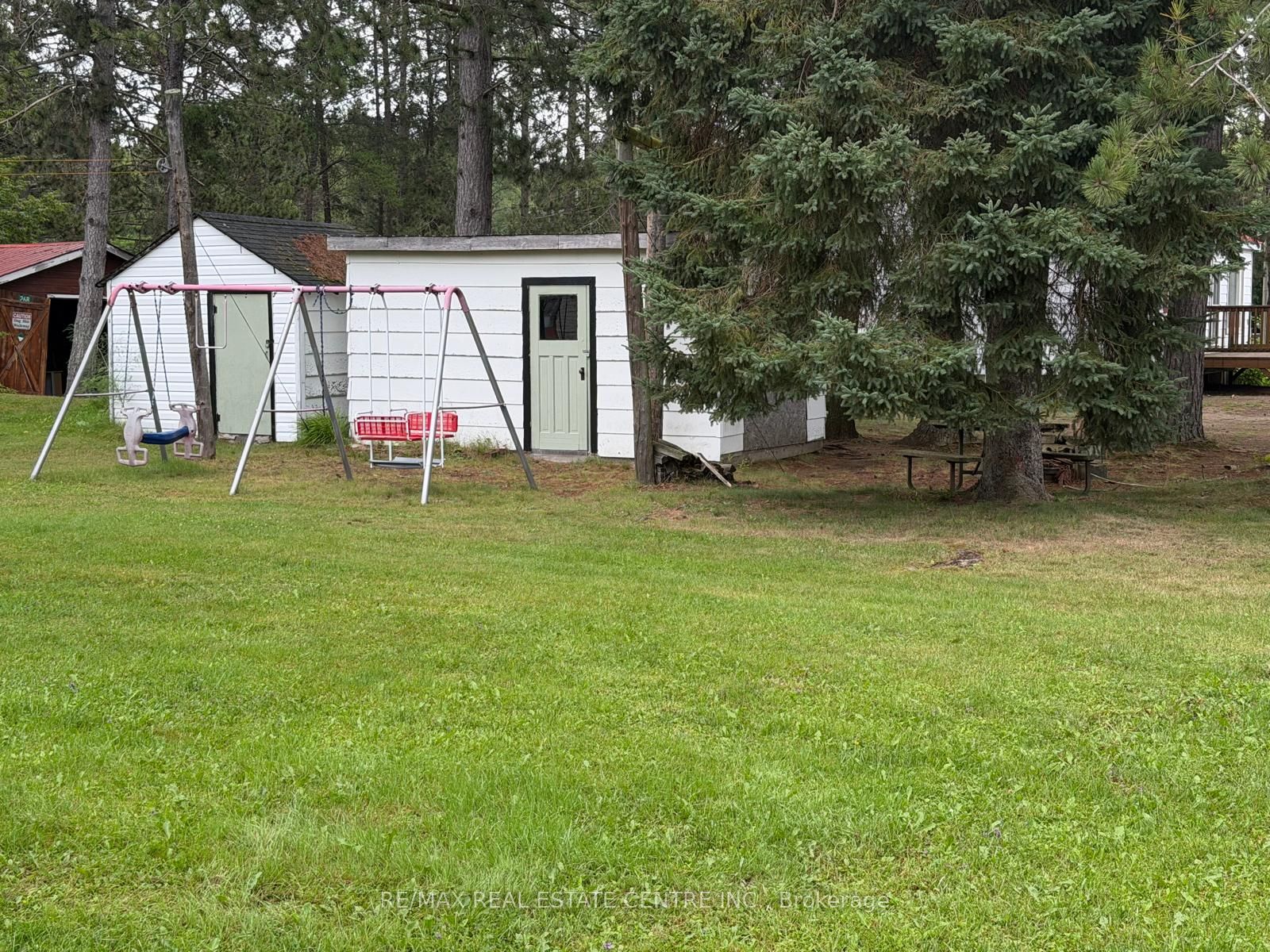 38 2nd Avenue Property Photo 15