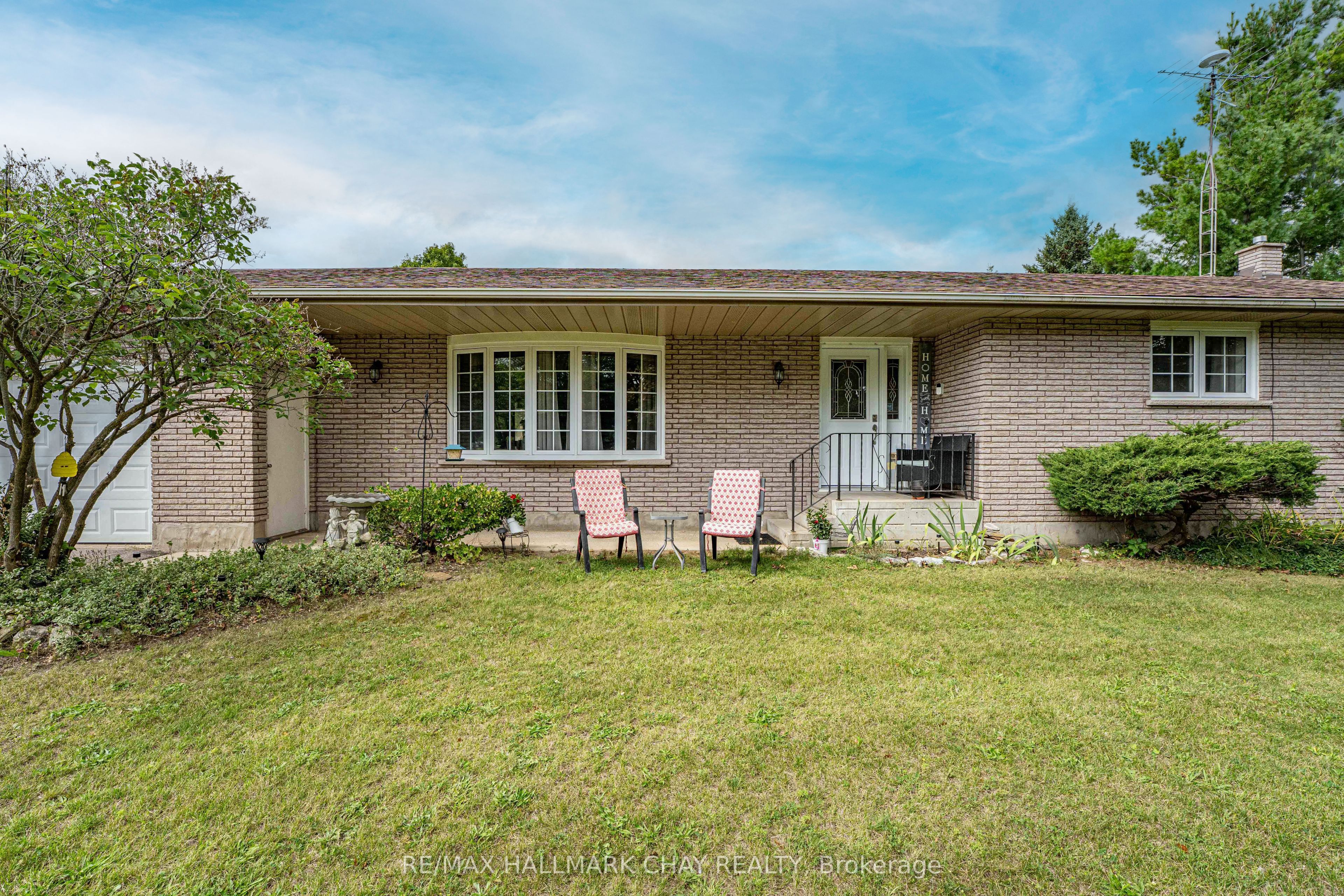 6 Maes Crescent Property Photo 6