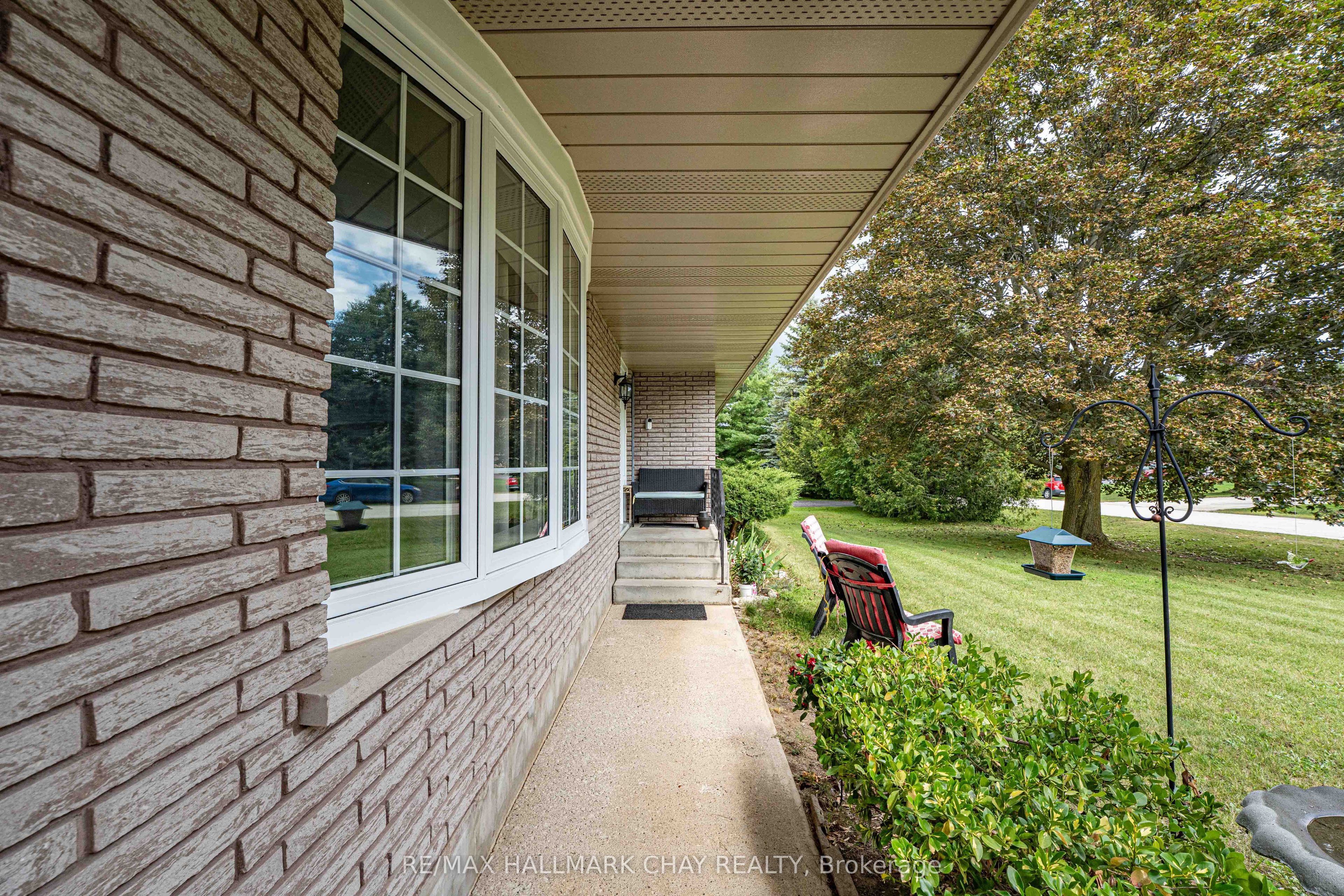 6 Maes Crescent Property Photo 7