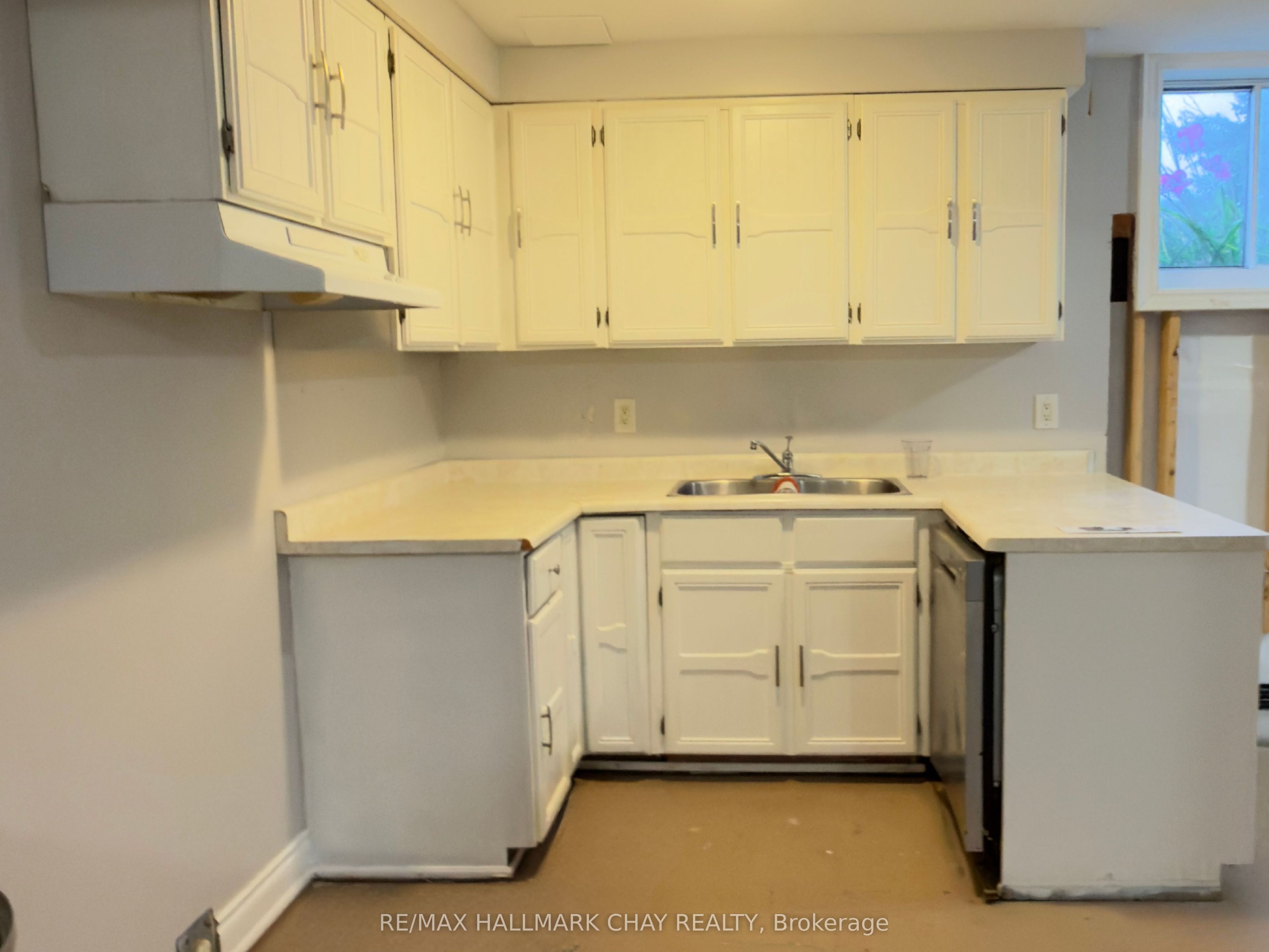 6 Maes Crescent Property Photo 38