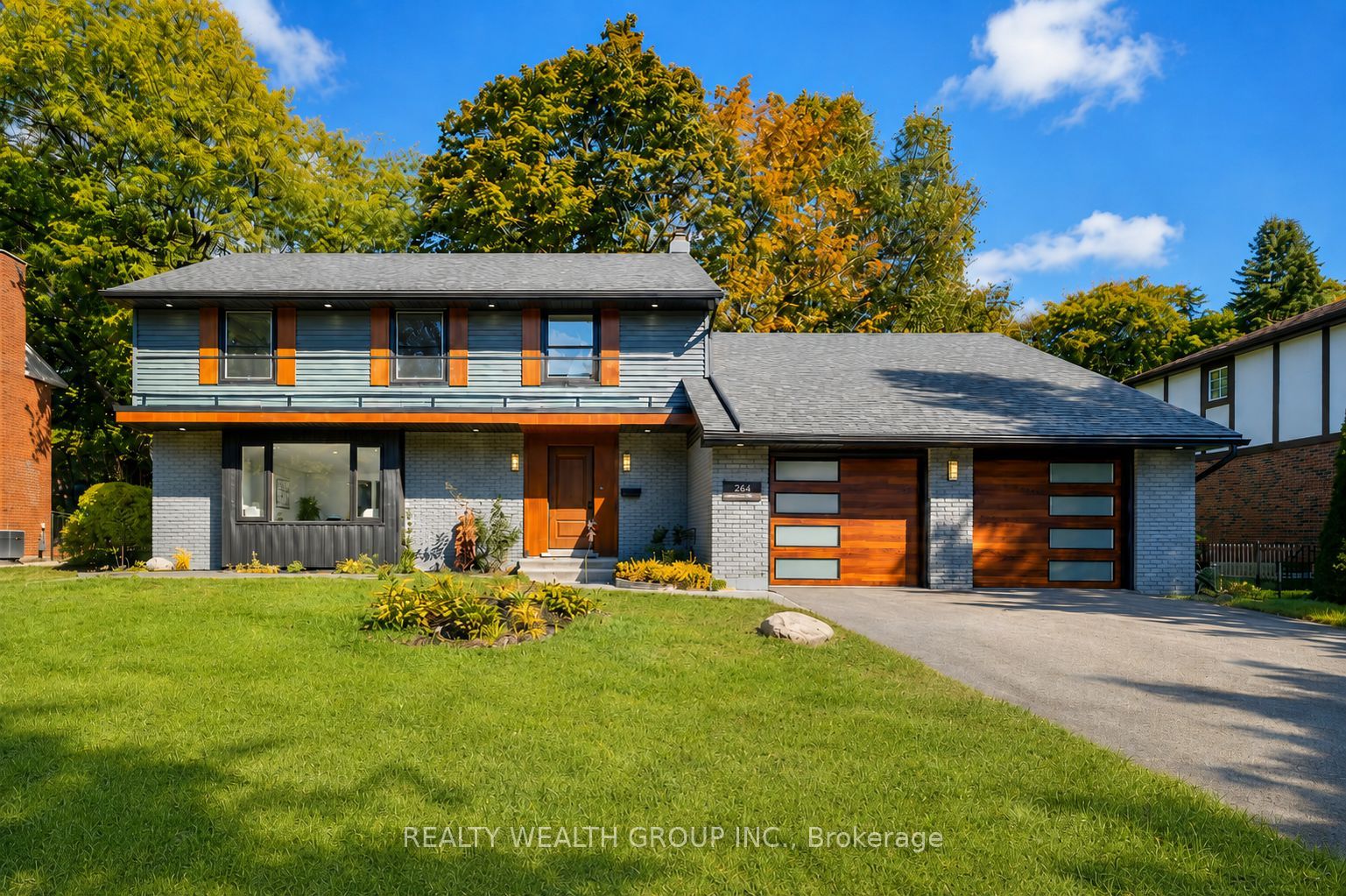 264 Shakespeare Drive Property Photo 1