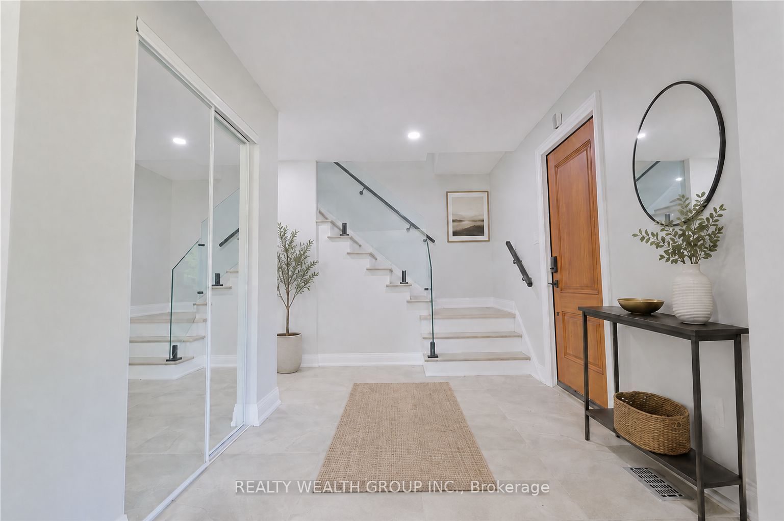 264 Shakespeare Drive Property Photo 3