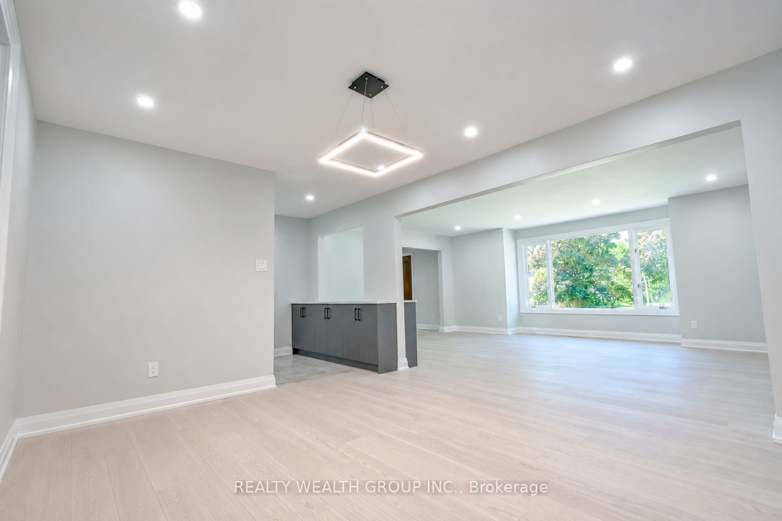264 Shakespeare Drive Property Photo 8