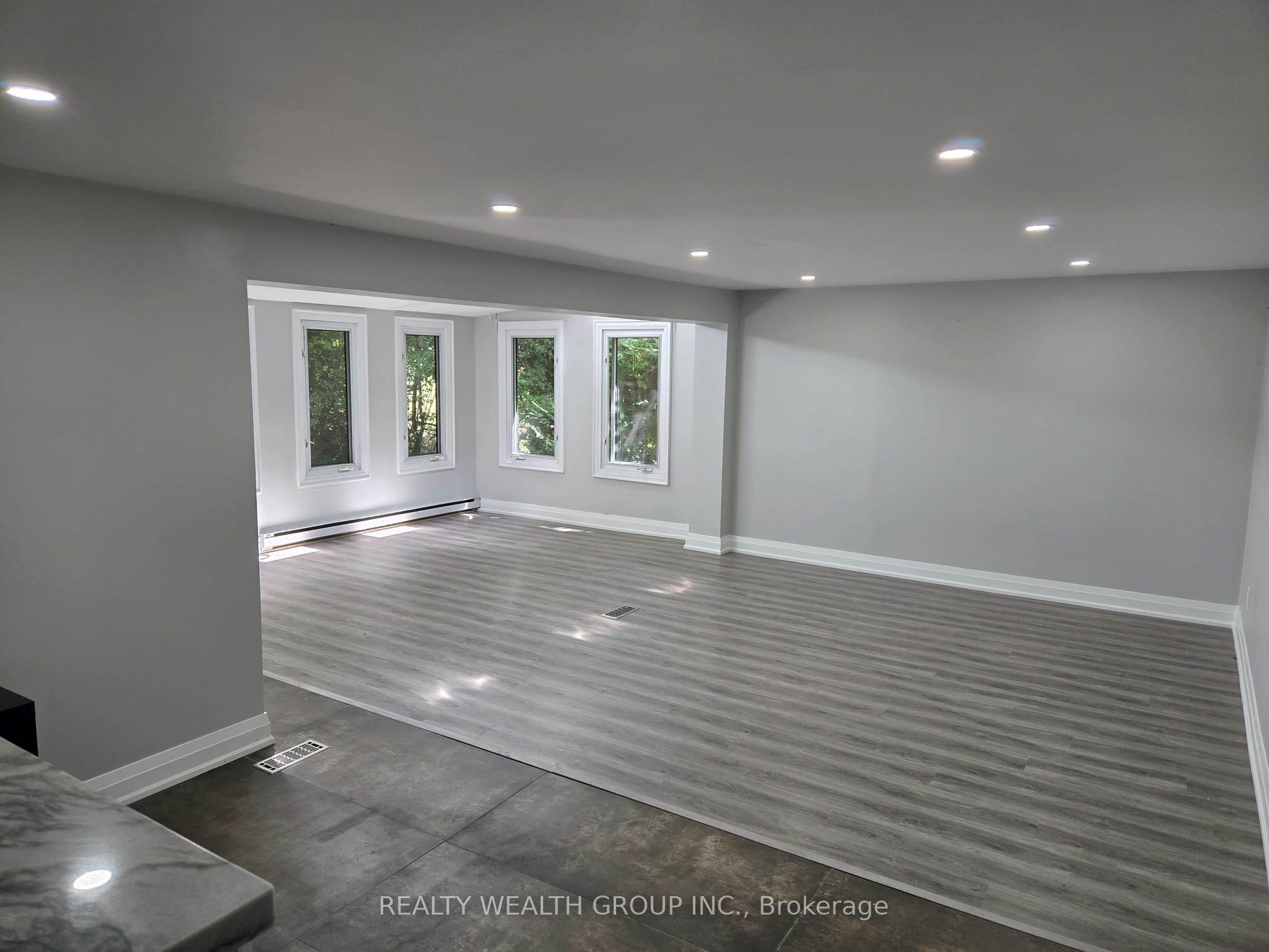 264 Shakespeare Drive Property Photo 12