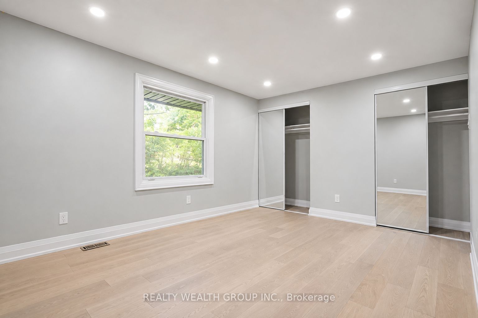 264 Shakespeare Drive Property Photo 19