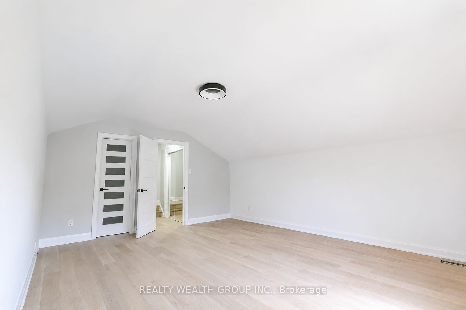 264 Shakespeare Drive Property Photo 25
