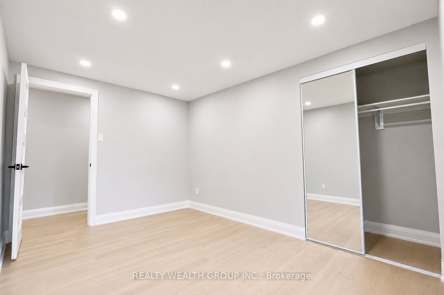 264 Shakespeare Drive Property Photo 28