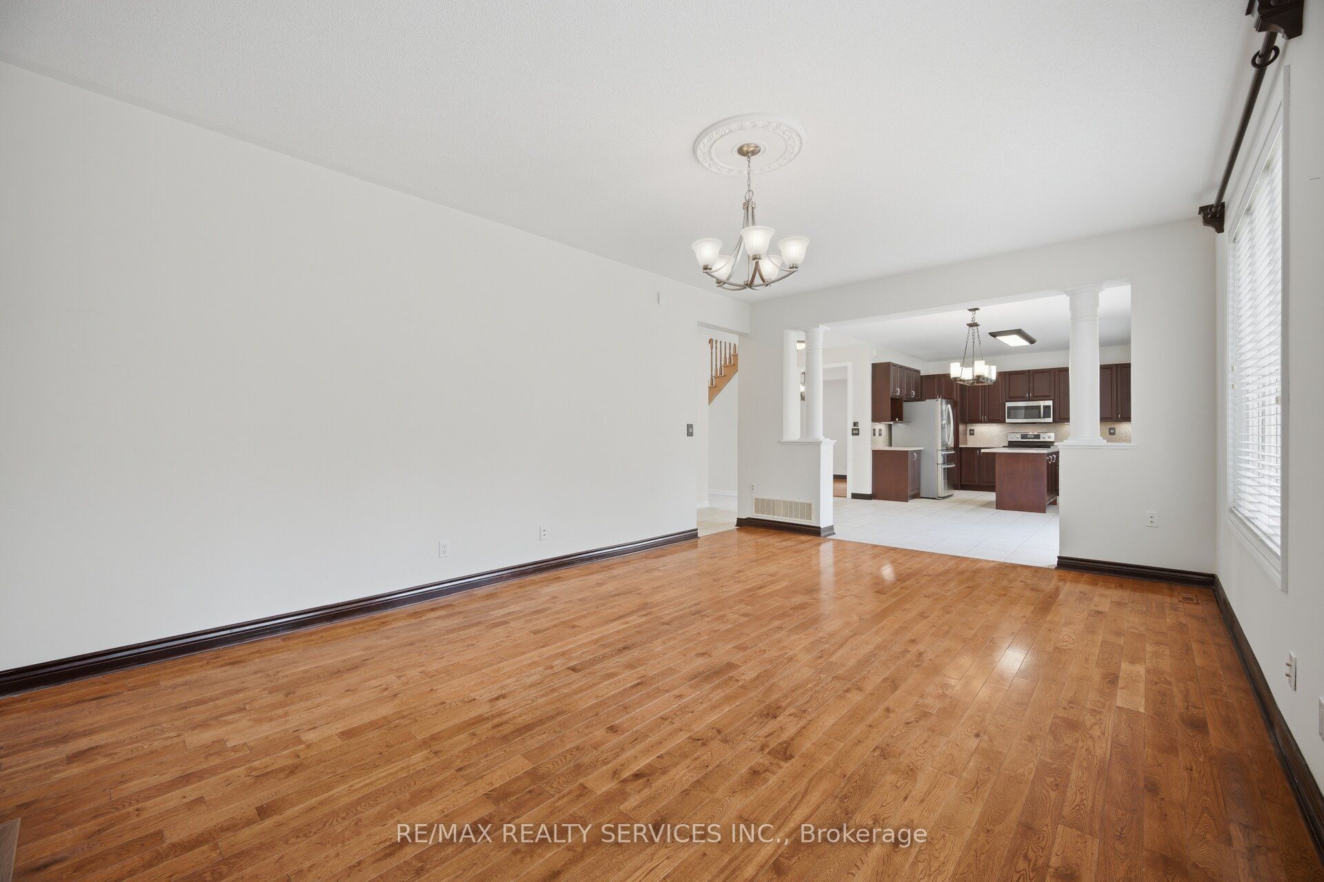15 Upper Canada Drive Property Photo 23