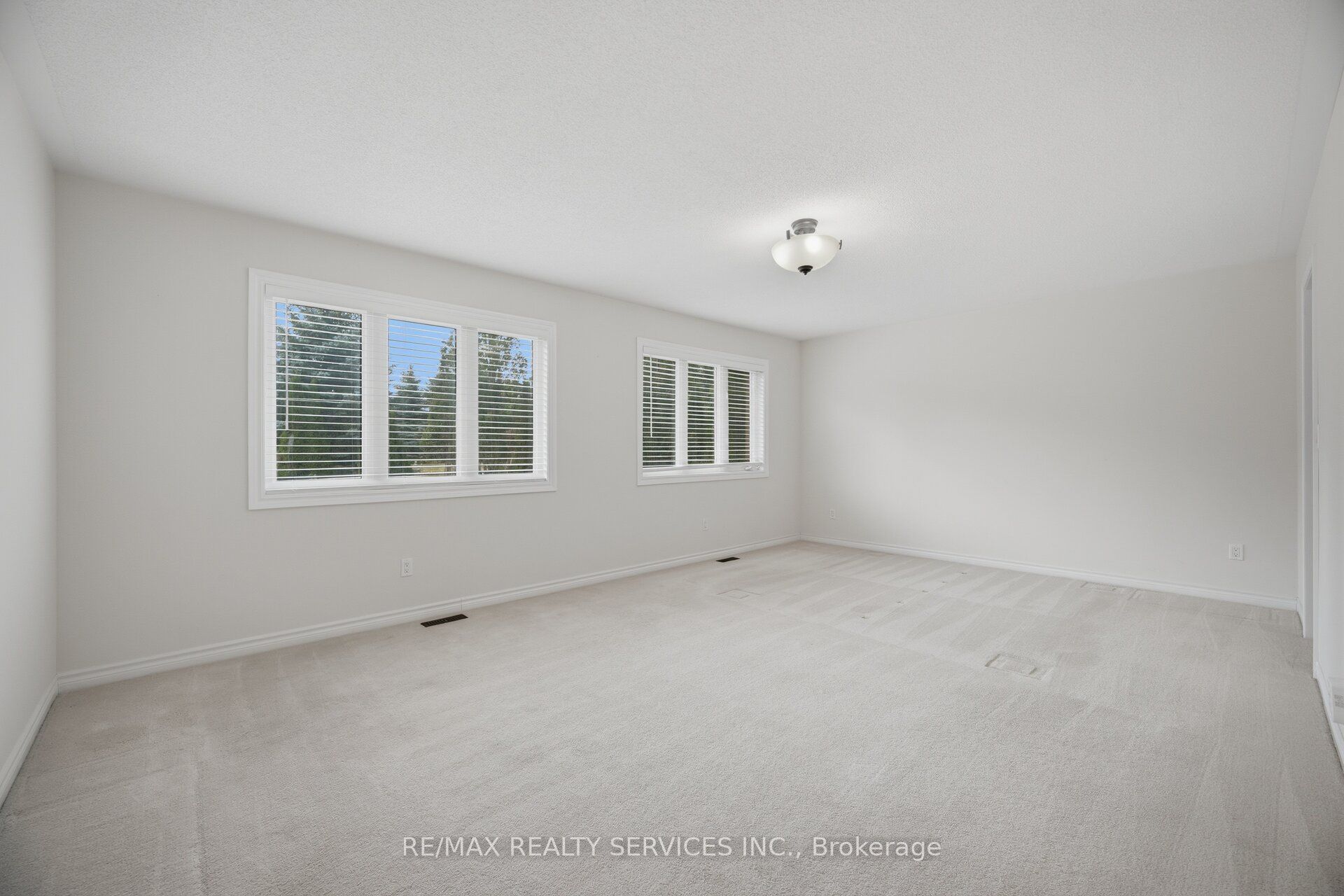15 Upper Canada Drive Property Photo 29