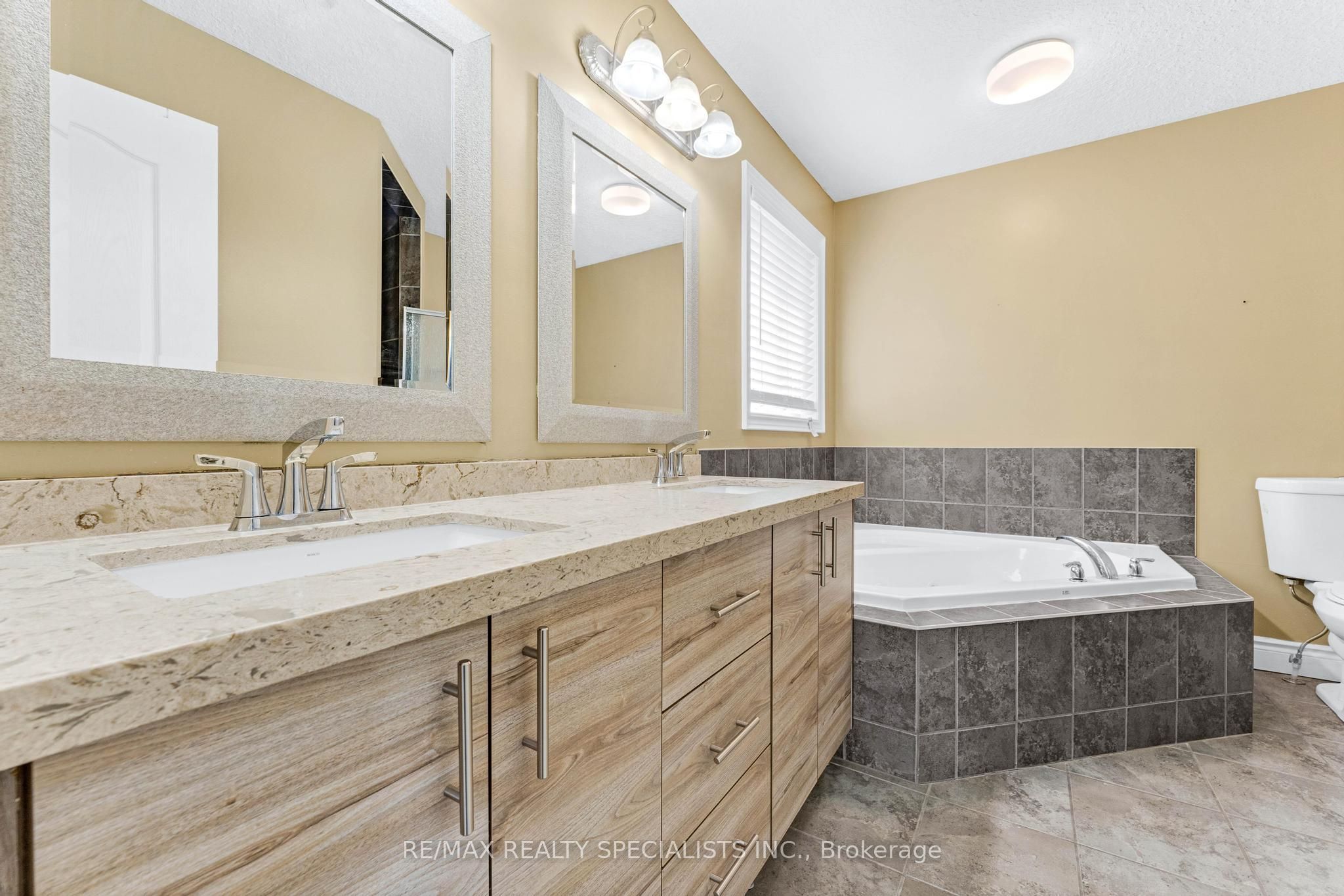 708 Spitfire Street Property Photo 17