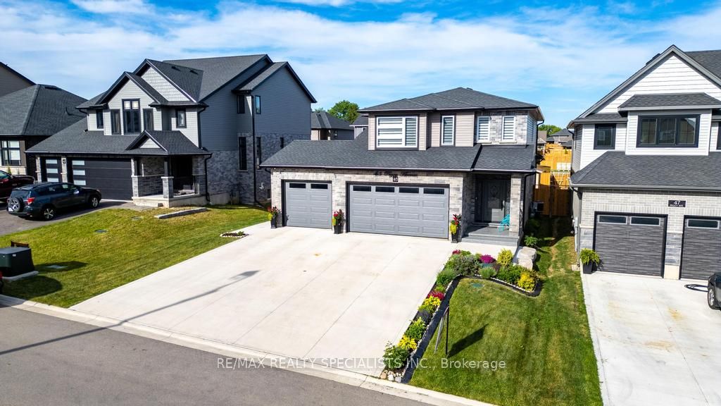 45 Peggy Avenue Property Photo 1