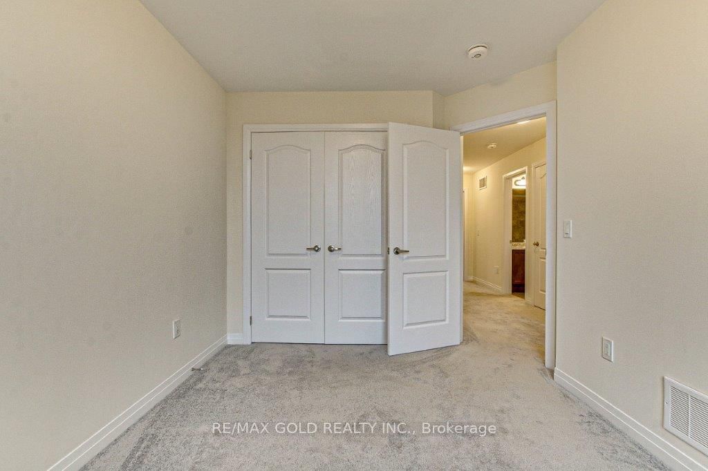 120 Huntingford Trail Property Photo 25
