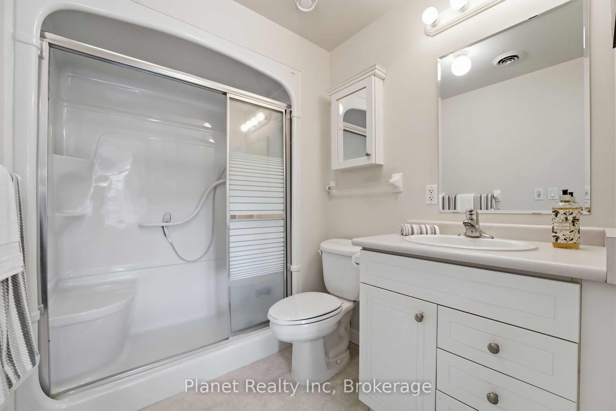 65 Bayberry Drive 301 Property Photo 16