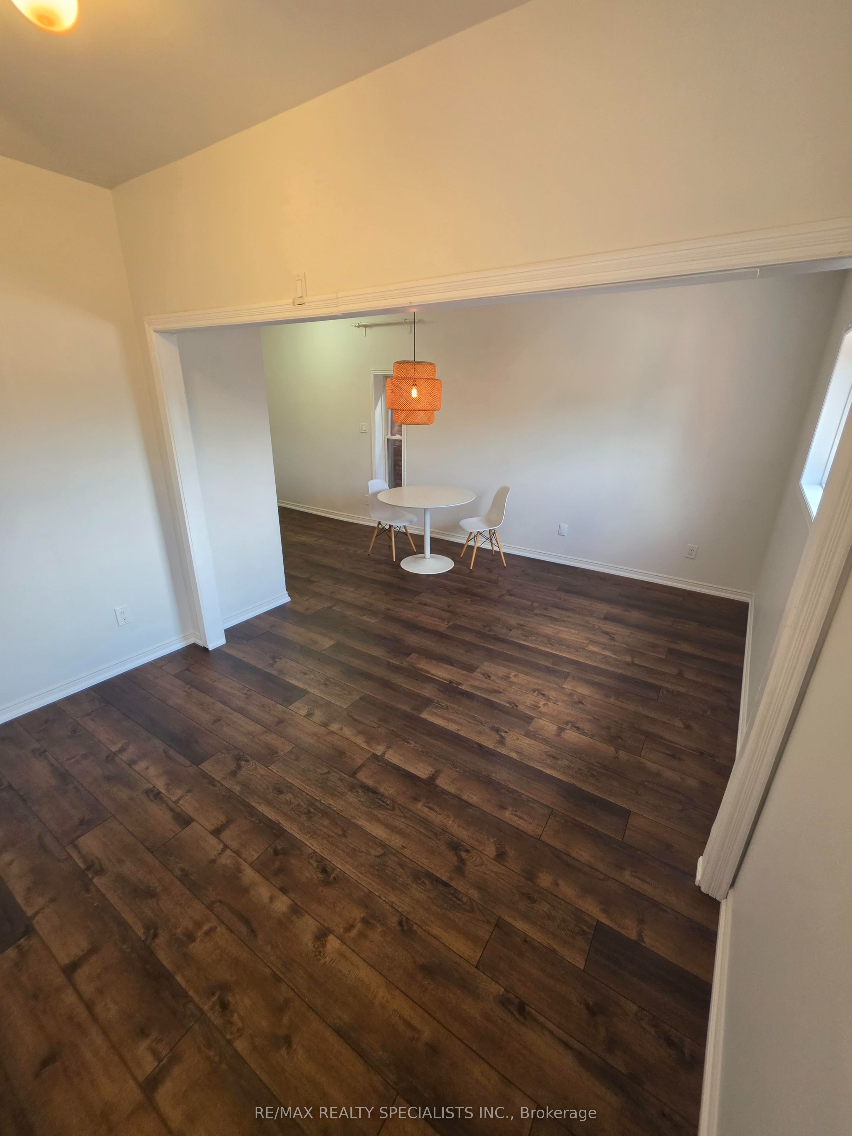 359 Barton Street E Second Floor Property Photo 13