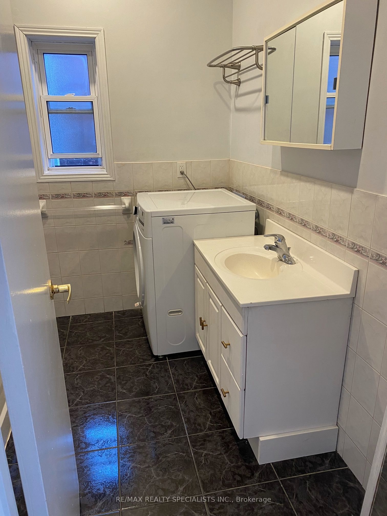 359 Barton Street E Second Floor Property Photo 16