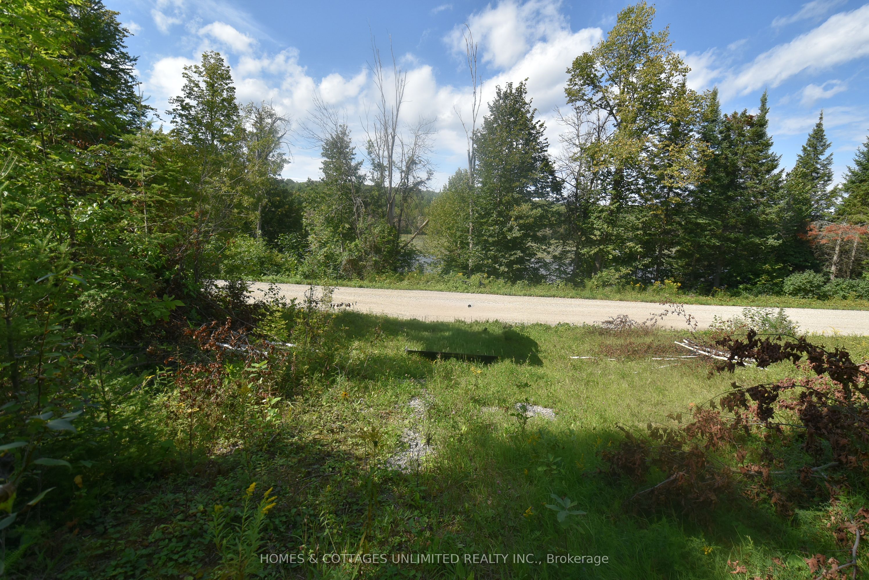2493 River Road Property Photo 1
