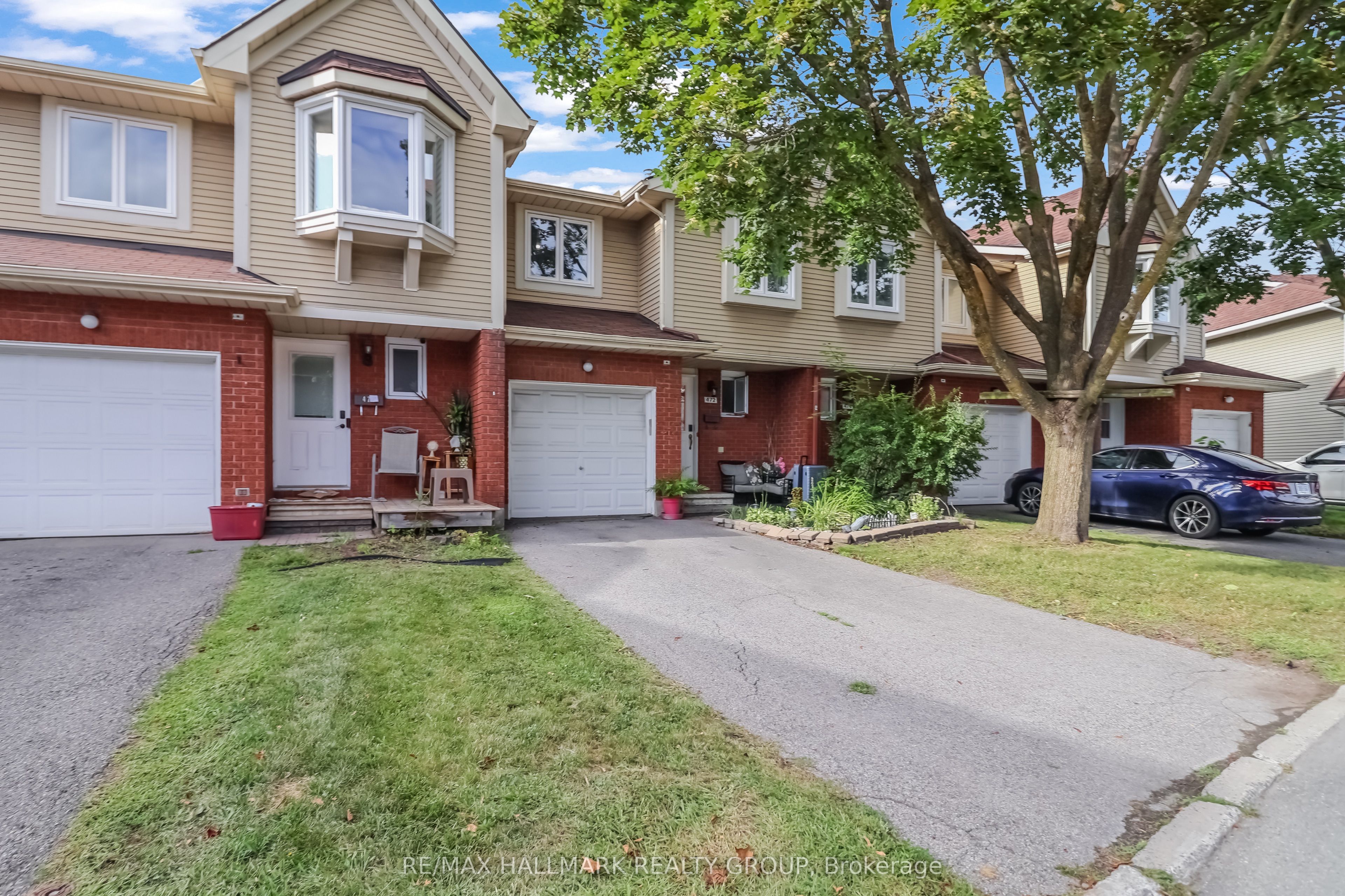 472 Valade Crescent 14 Property Photo 2