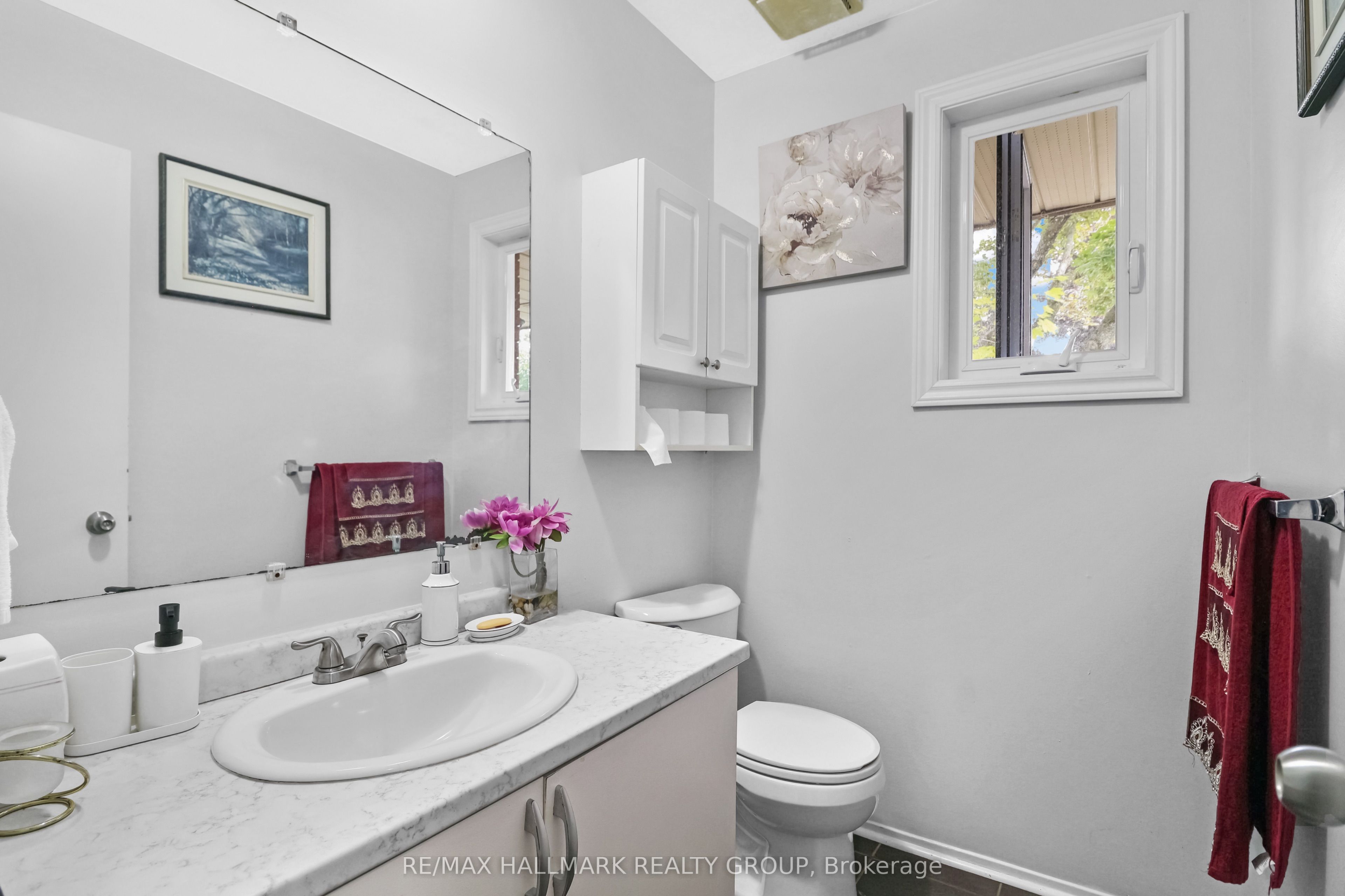 472 Valade Crescent 14 Property Photo 5