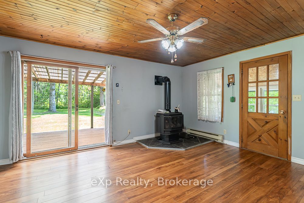 520 Huron Road Property Photo 5