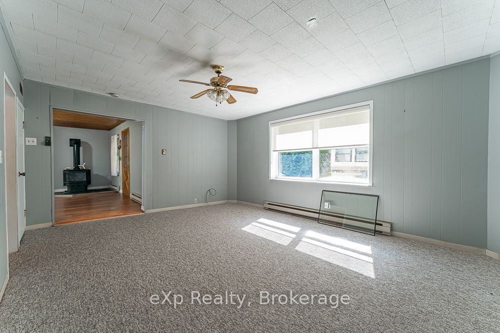 520 Huron Road Property Photo 13