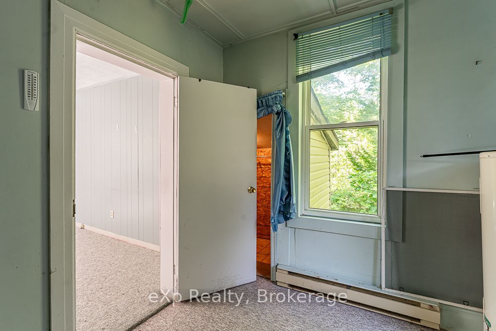 520 Huron Road Property Photo 14