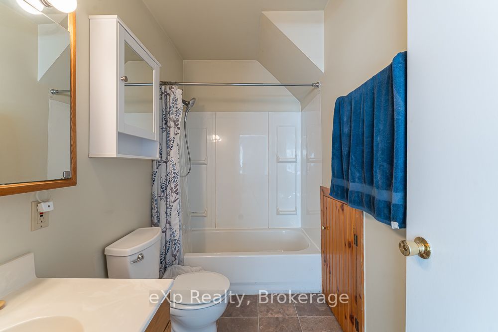 520 Huron Road Property Photo 18