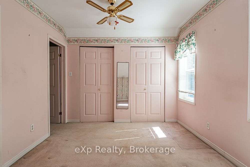 520 Huron Road Property Photo 23