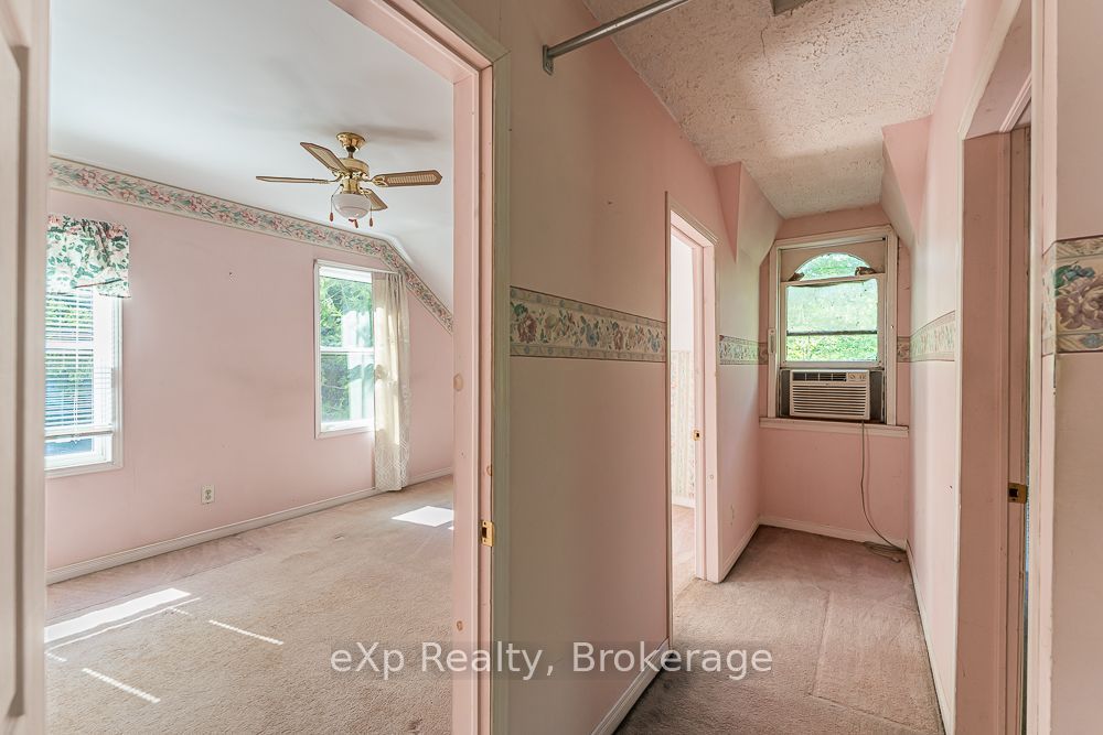 520 Huron Road Property Photo 24