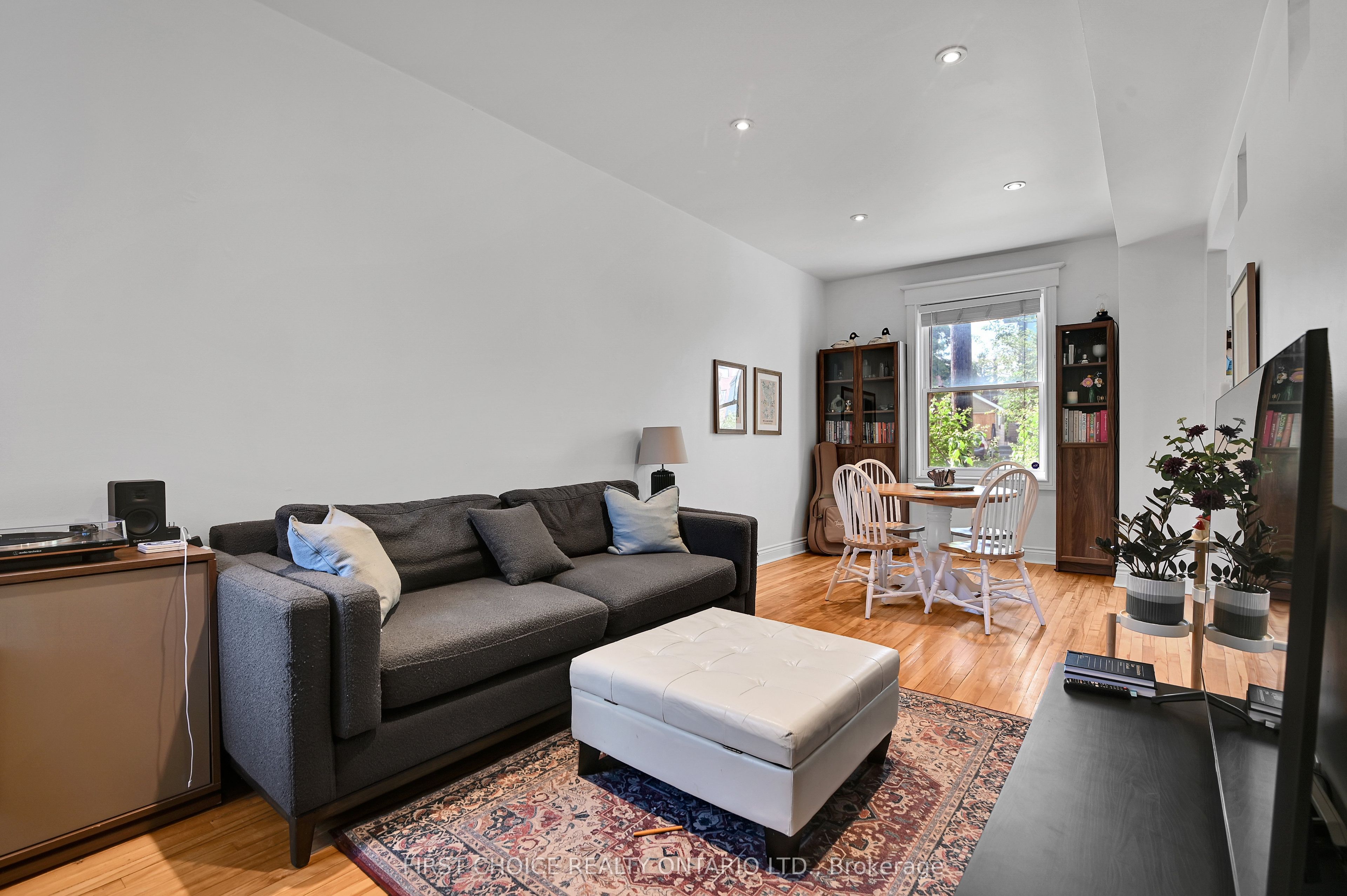 276 Fifth Avenue Property Photo 9