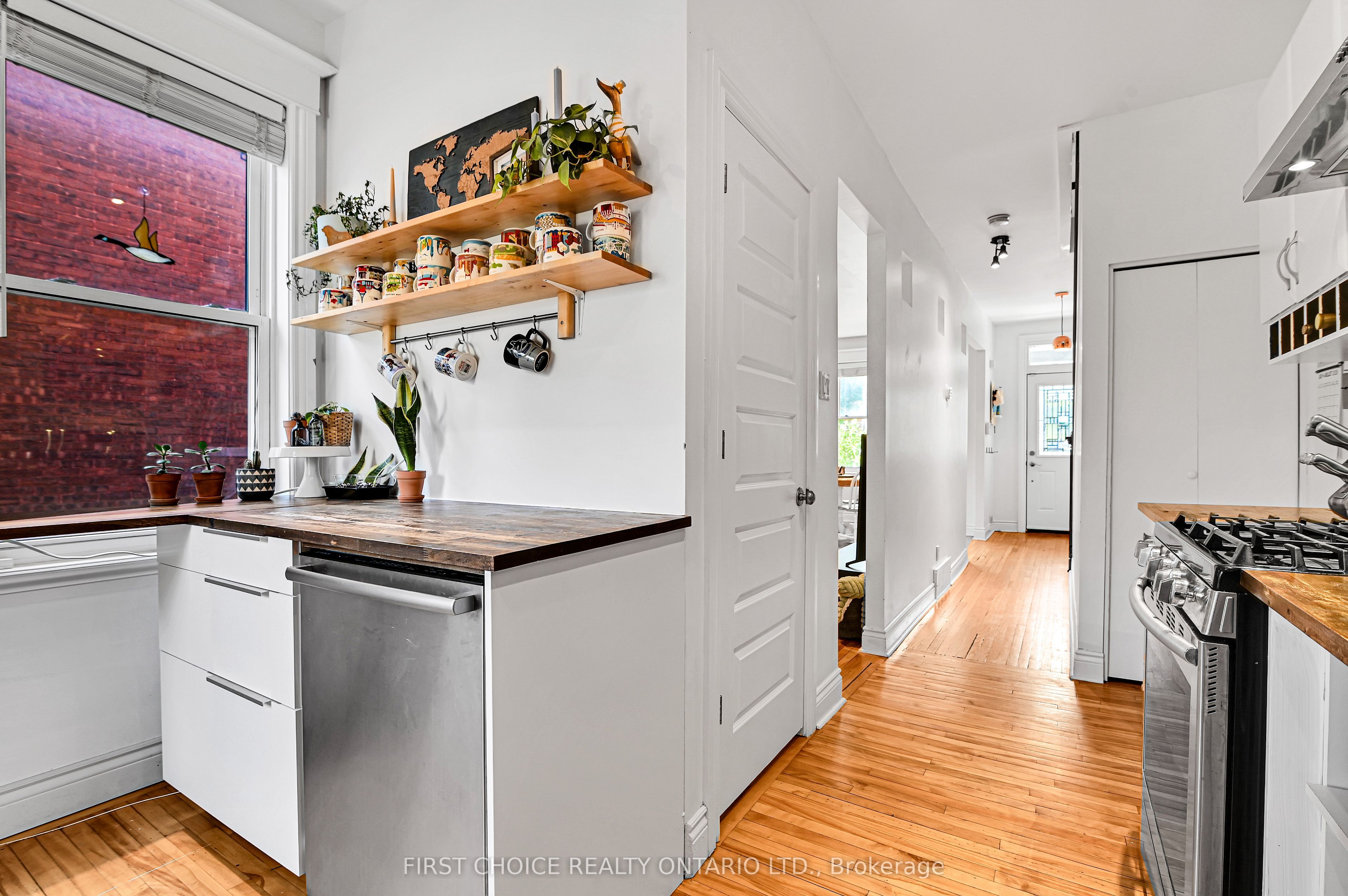 276 Fifth Avenue Property Photo 15